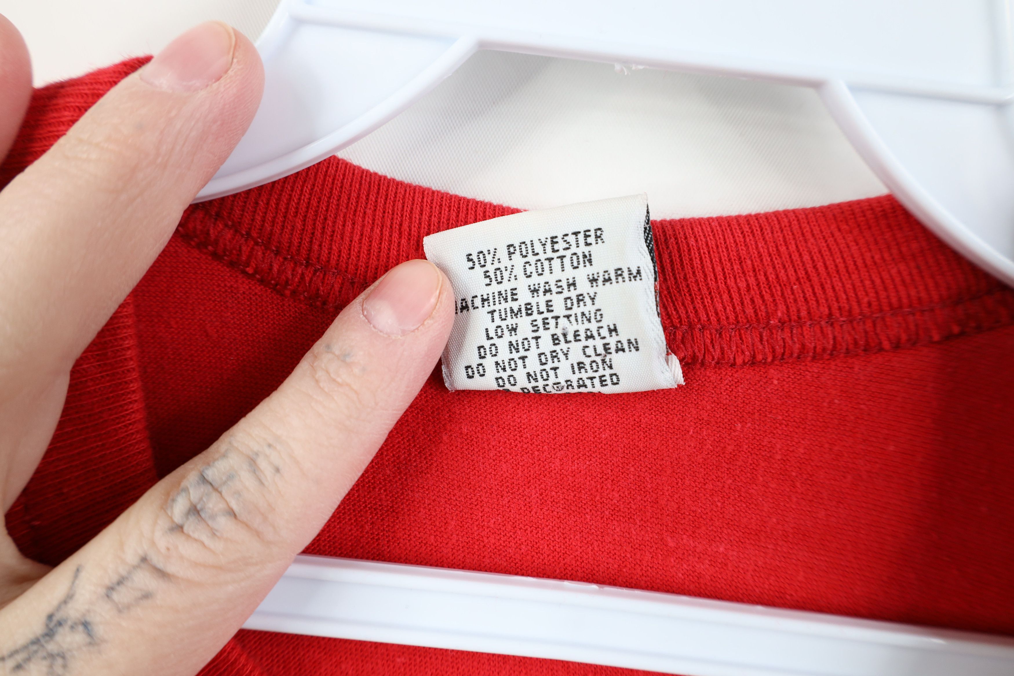 Vintage Vintage 80s Coca Cola 100 Year Anniversary T-Shirt Red USA Size L / US 10 / IT 46 - 6 Thumbnail