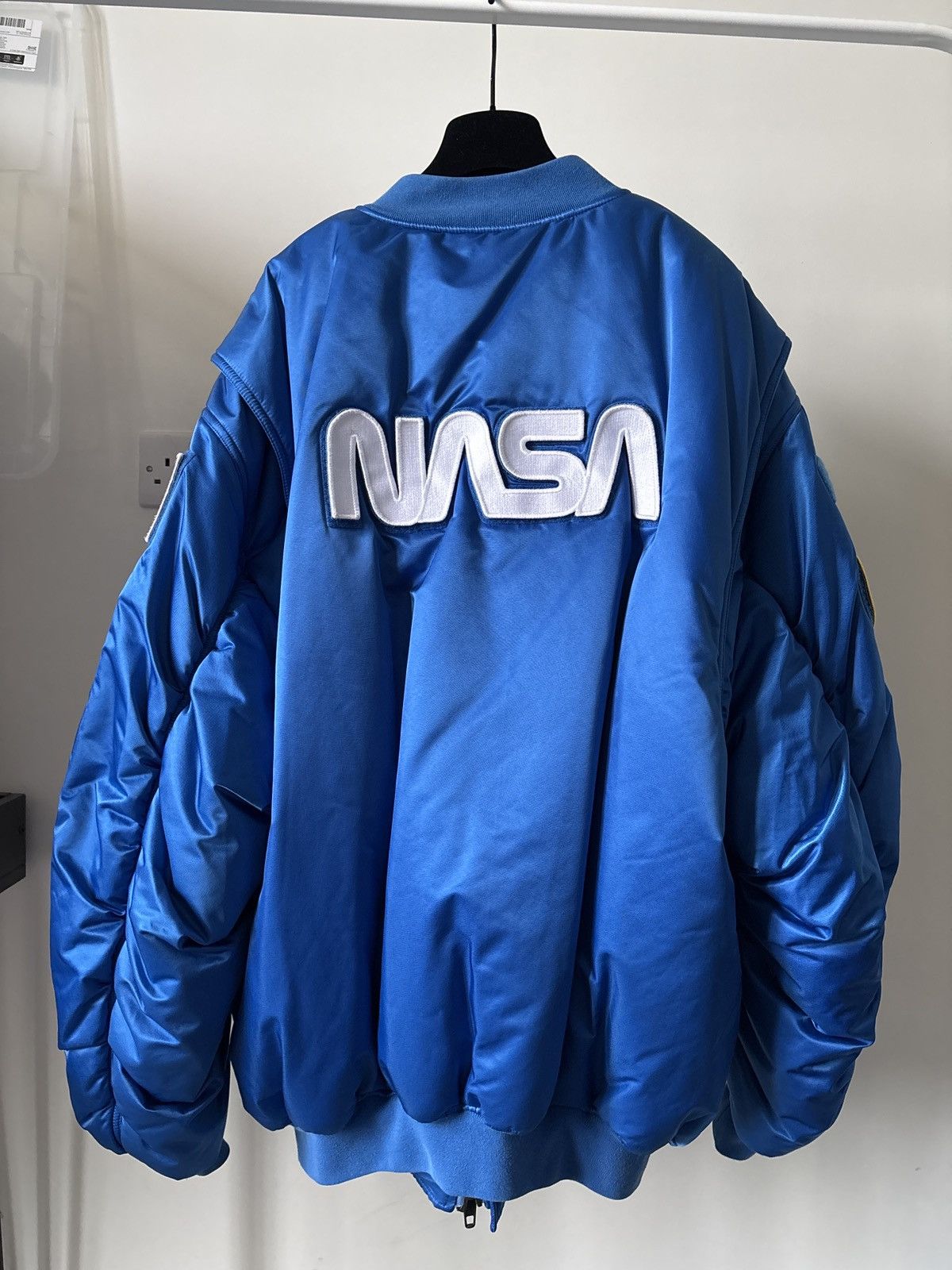 Balenciaga Balenciaga nasa bomber Size US S / EU 44-46 / 1 - 2 Thumbnail