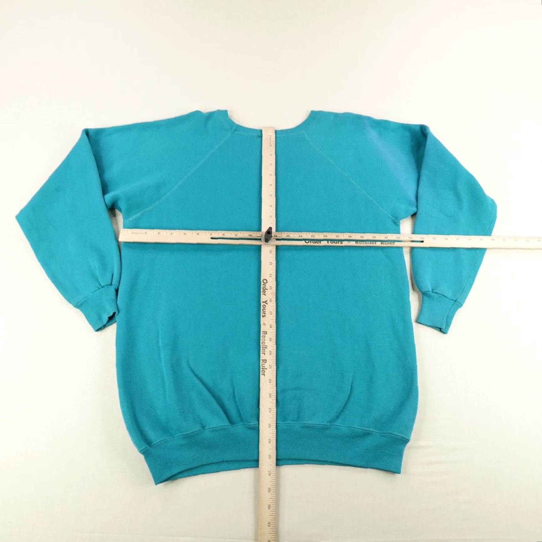 Hanes VINTAGE Hanes Ski Bunnies Sweatshirt Womens XL Crewneck Blue 90s Bunny Winter USA Graphic Print Raglan Sleeve Mens Womens Boys Girls Size XL / US 12-14 / IT 48-50 - 6 Thumbnail