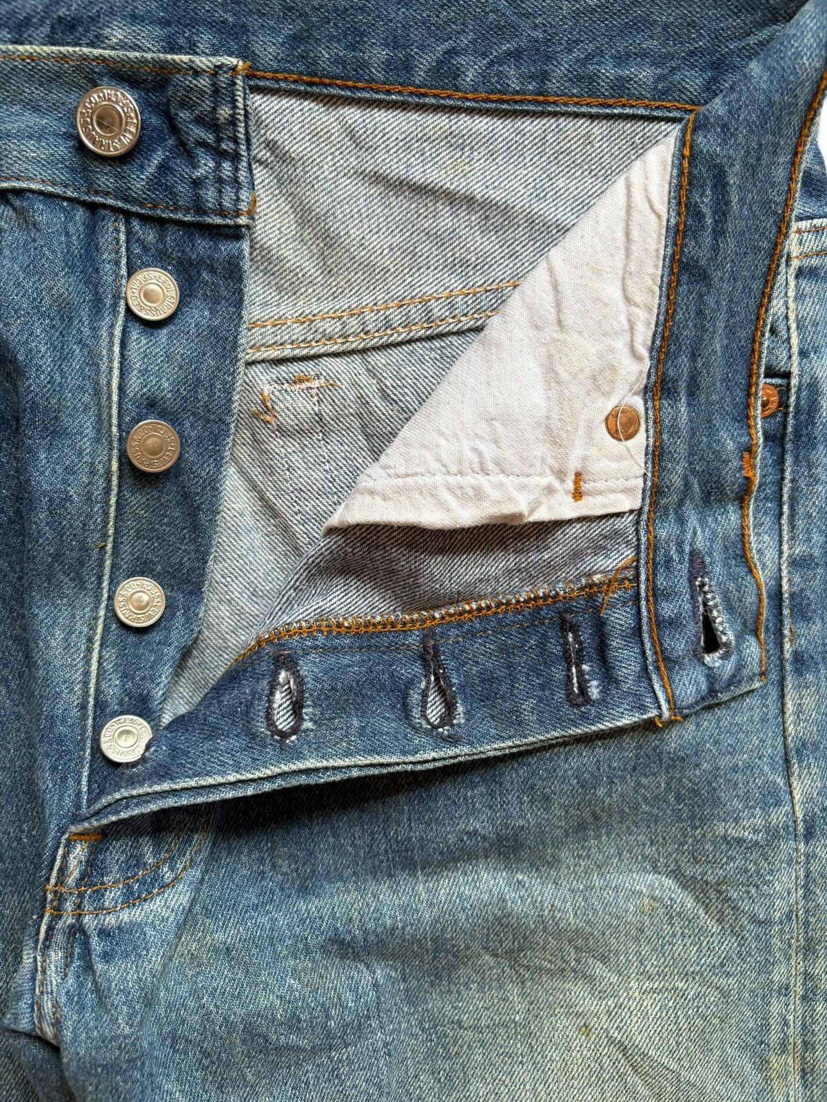 Levi's Vintage 90s Levis 501xx Mud Wash Distressed Jeans Size US 28 / EU 44 - 3 Thumbnail