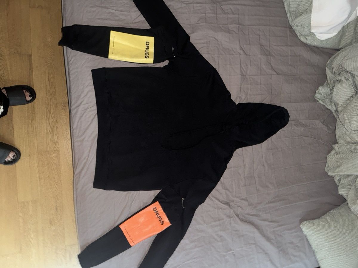 Raf Simons Raf Simons Cookie Mueller Drugs Hoodie Size US L / EU 52-54 / 3 - 2 Thumbnail
