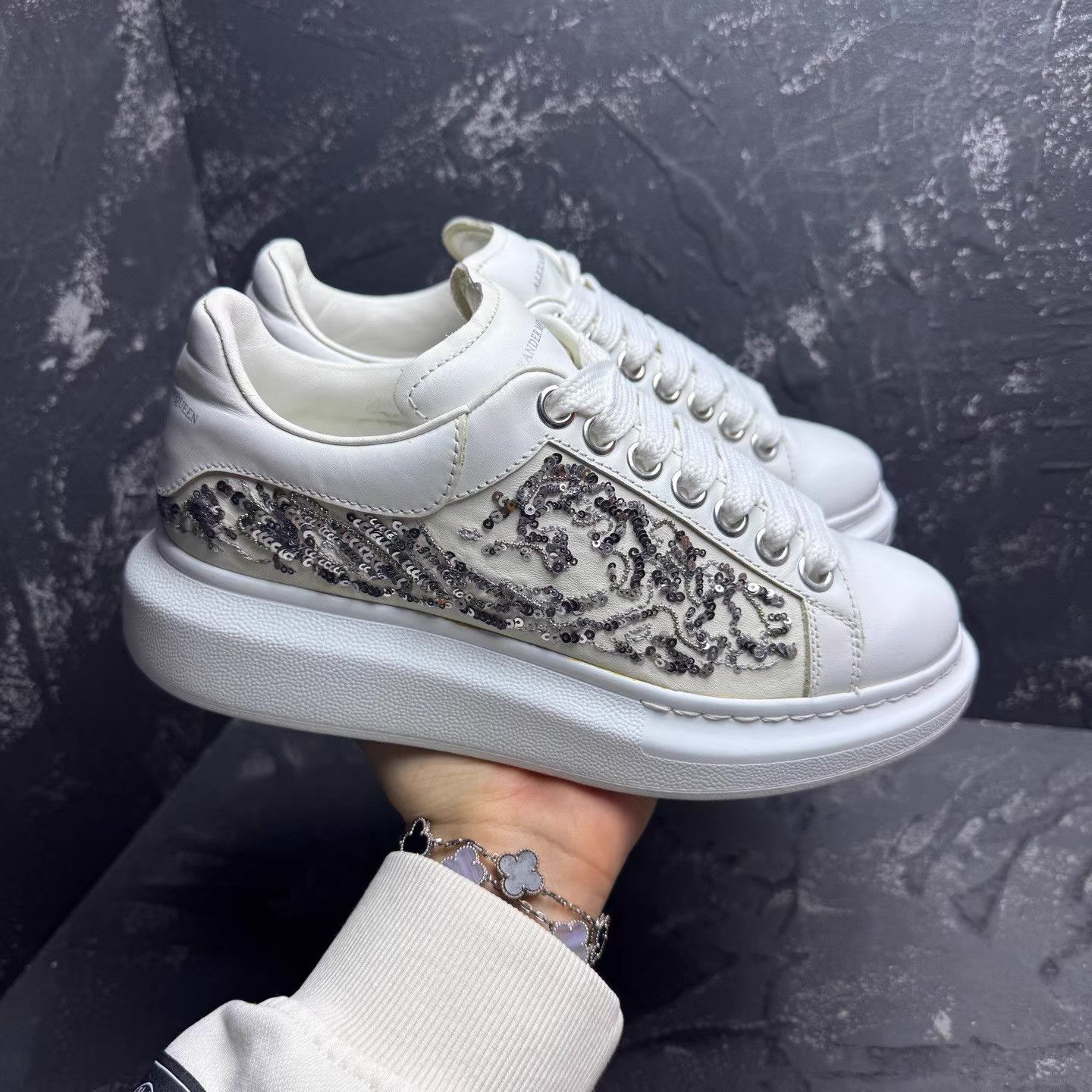 Alexander McQueen Alexander McQueen Runway Sequin White Tail Sneakers Q10 Size US 6 / IT 36 - 3 Thumbnail