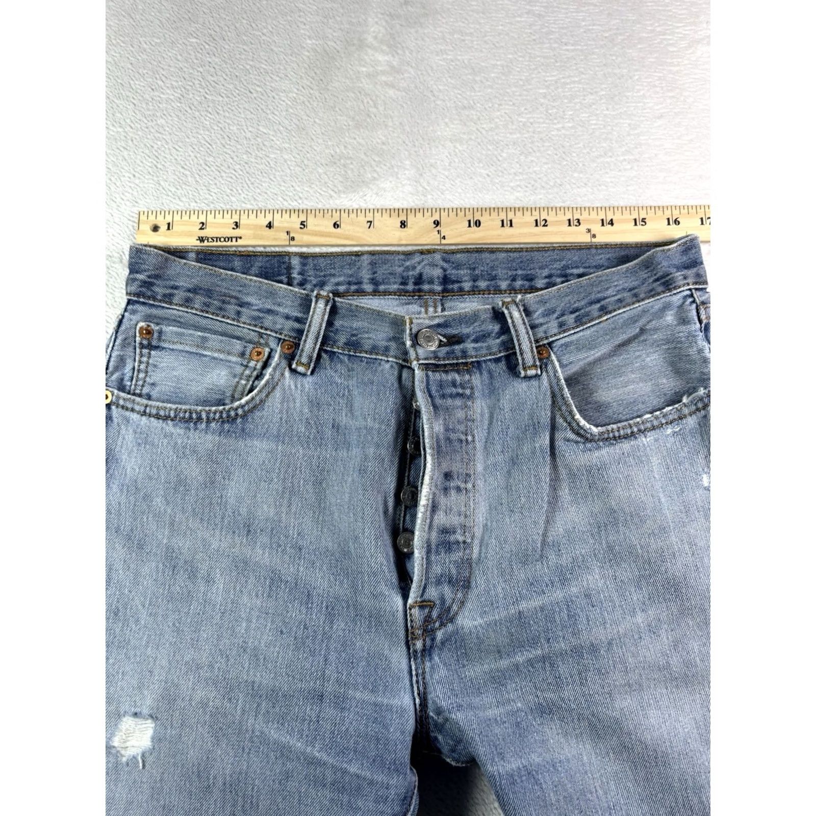 Levi's VINTAGE Levi's 501 Jeans Men Straight Leg Button Fly Distressed Workwear 33x30 Blue Denim Size 33 Regular Men’s Retro Classic Size US 33 - 7 Thumbnail