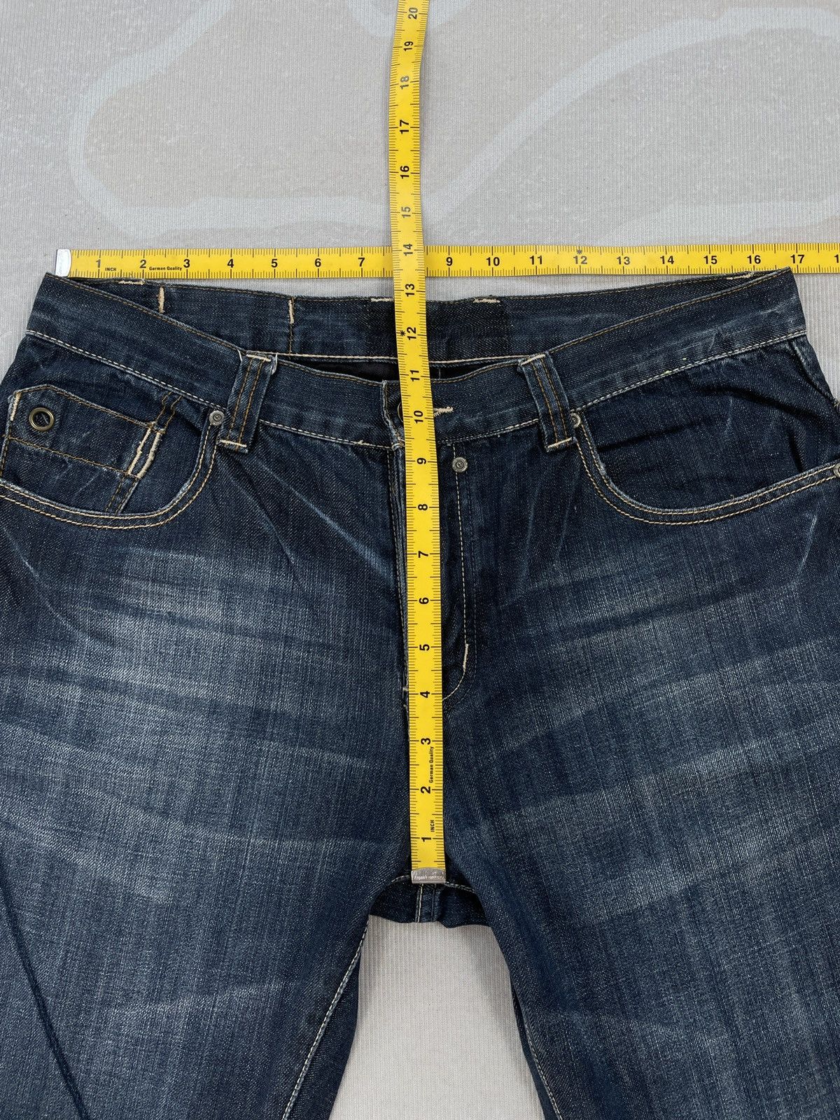 Le Grande Bleu (L.G.B.) Buckle Back Flare Jeans (P48) Size US 33 - 10 Thumbnail