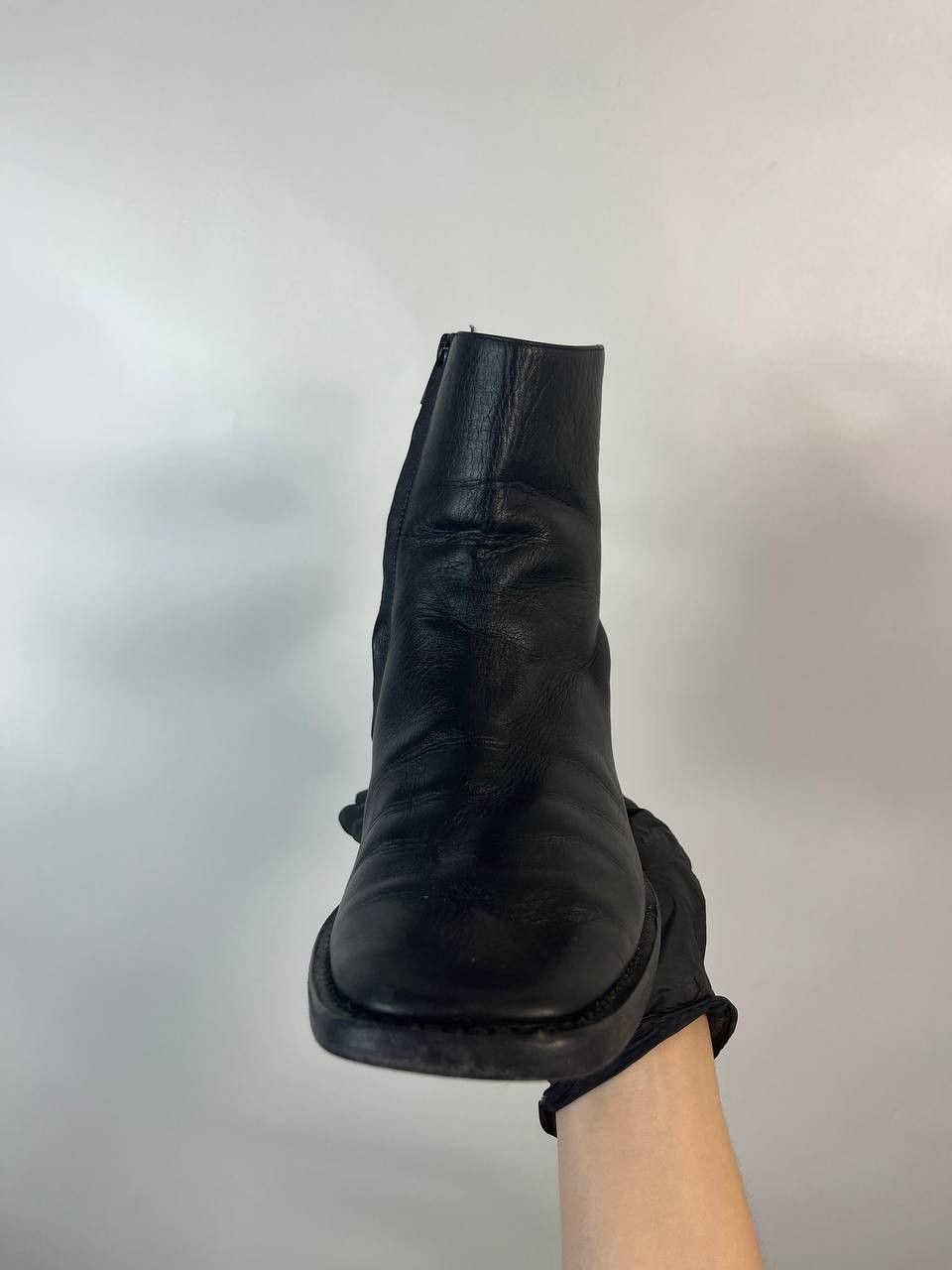 Balenciaga BALENCIAGA Chelsea ZIP-UP LEATHER BOOTS. SIZE 37 Size US 7 / IT 37 - 2 Thumbnail