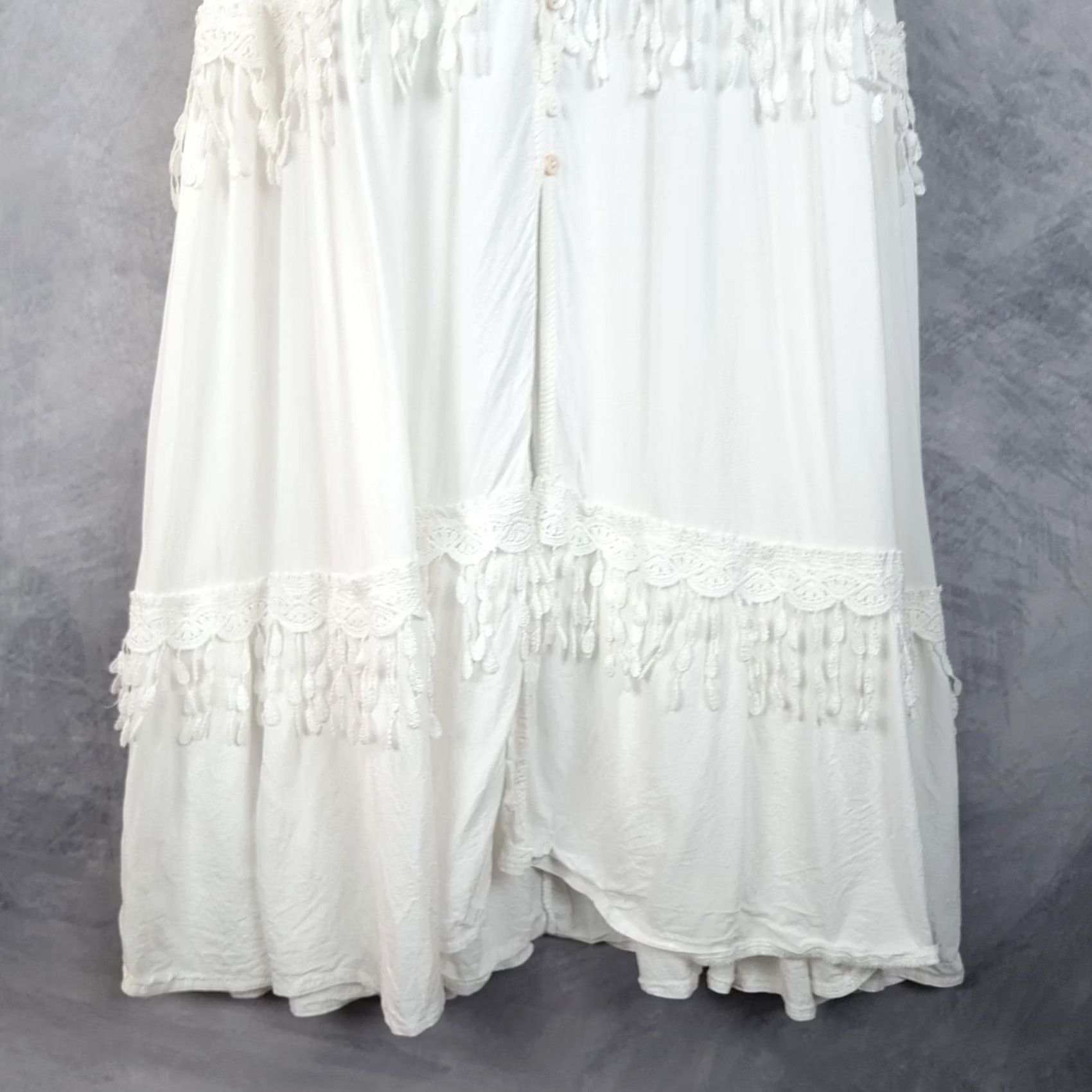 Vintage Jaase Dress Womens XS White Boho Maxi Button Front Smocked Tassel Fringe Size XS / US 0-2 / IT 36-38 - 6 Thumbnail