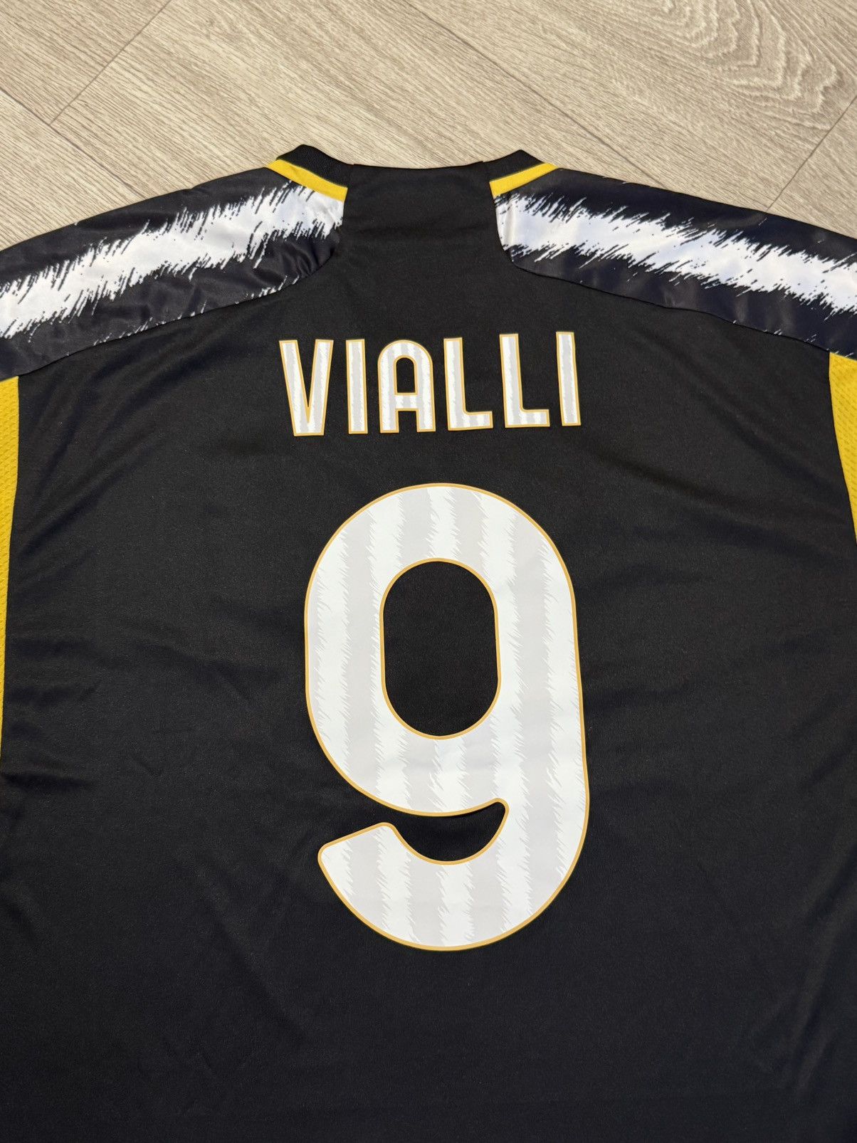 Adidas 🔷Limited Adidas Juventus Vialli #9 Soccer jersey🔷 Size US XXL / EU 58 / 5 - 7 Thumbnail