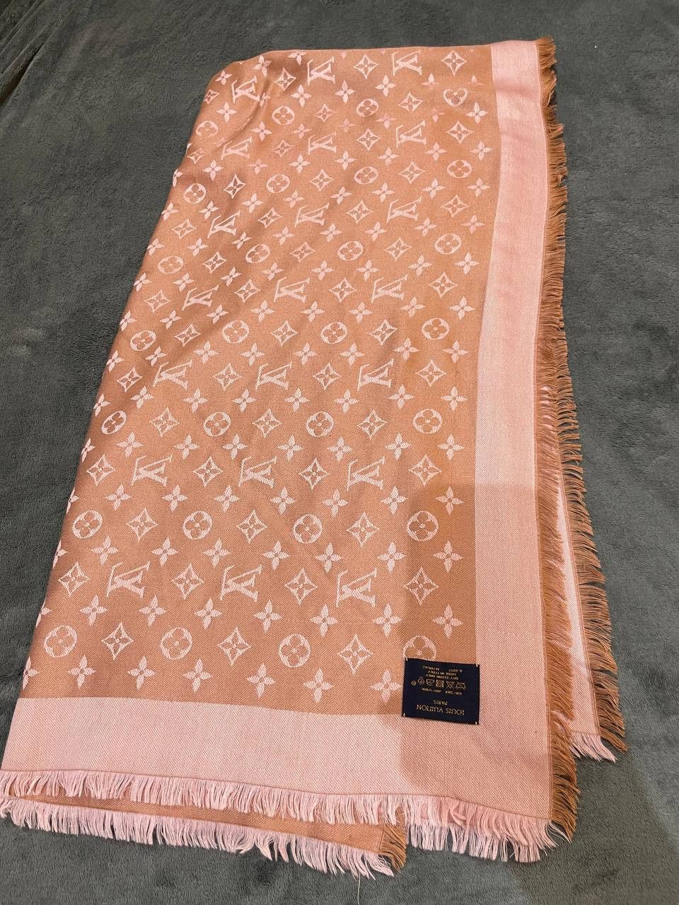 Louis Vuitton Louis Vuitton pink scarf Size ONE SIZE - 4 Thumbnail