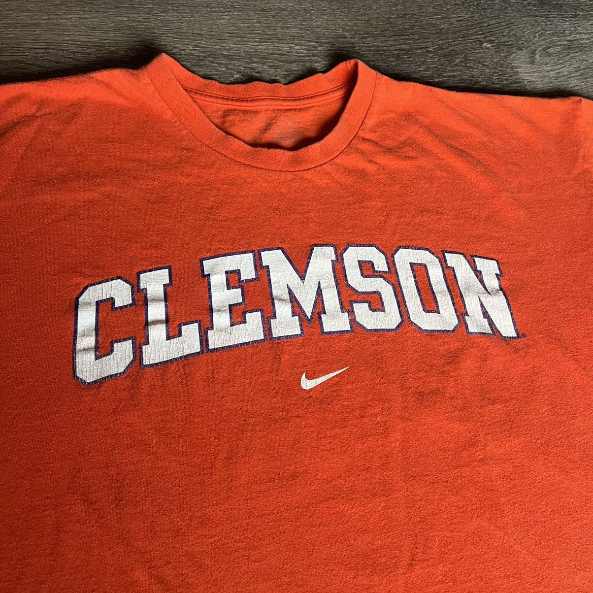 Nike Vintage 2000s Nike Clemson University Center Swoosh Logo Tee Size US XL / EU 56 / 4 - 2 Thumbnail