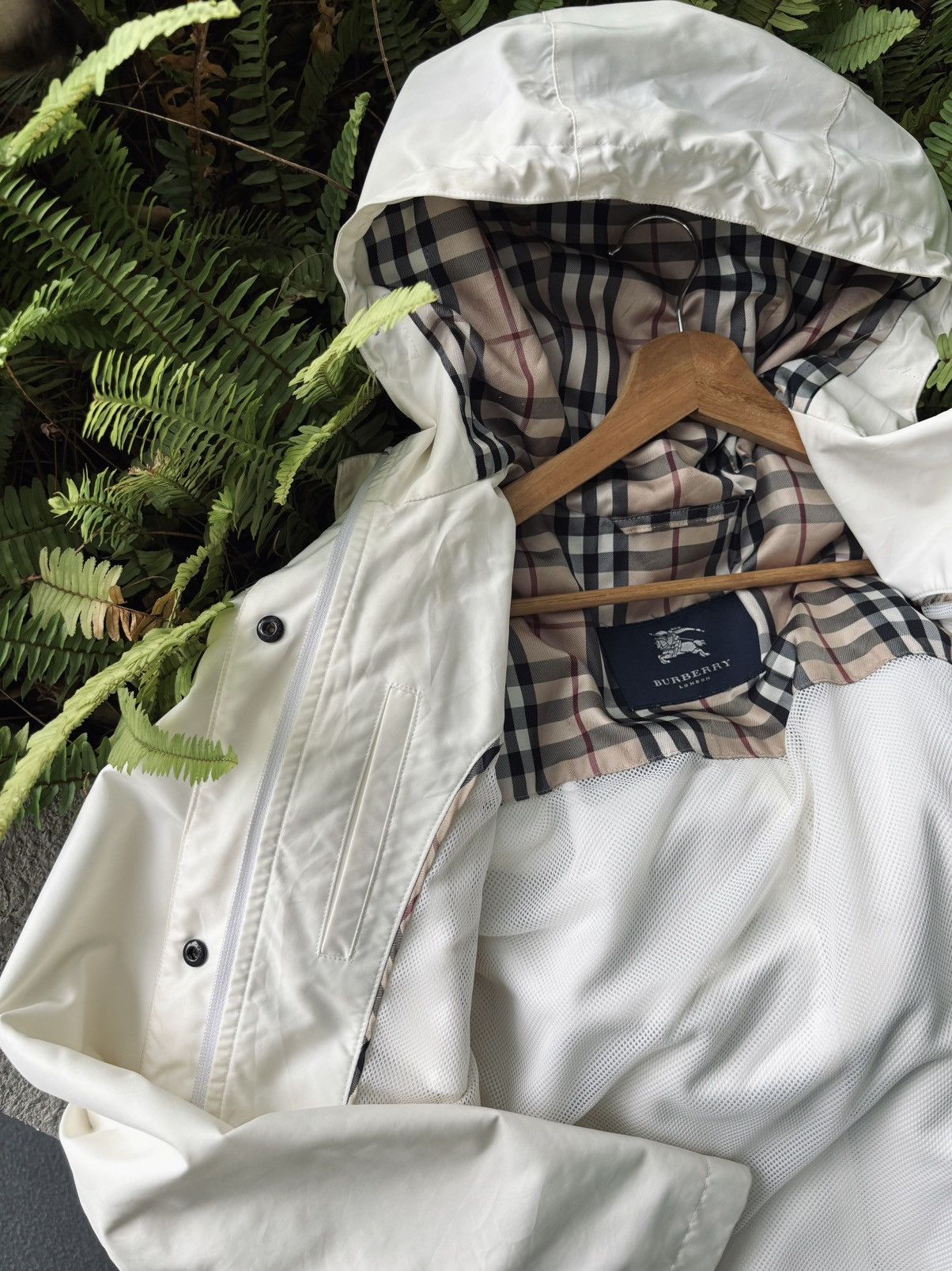 Burberry Burberry Windbreaker Jacket Size US M / EU 48-50 / 2 - 8 Thumbnail