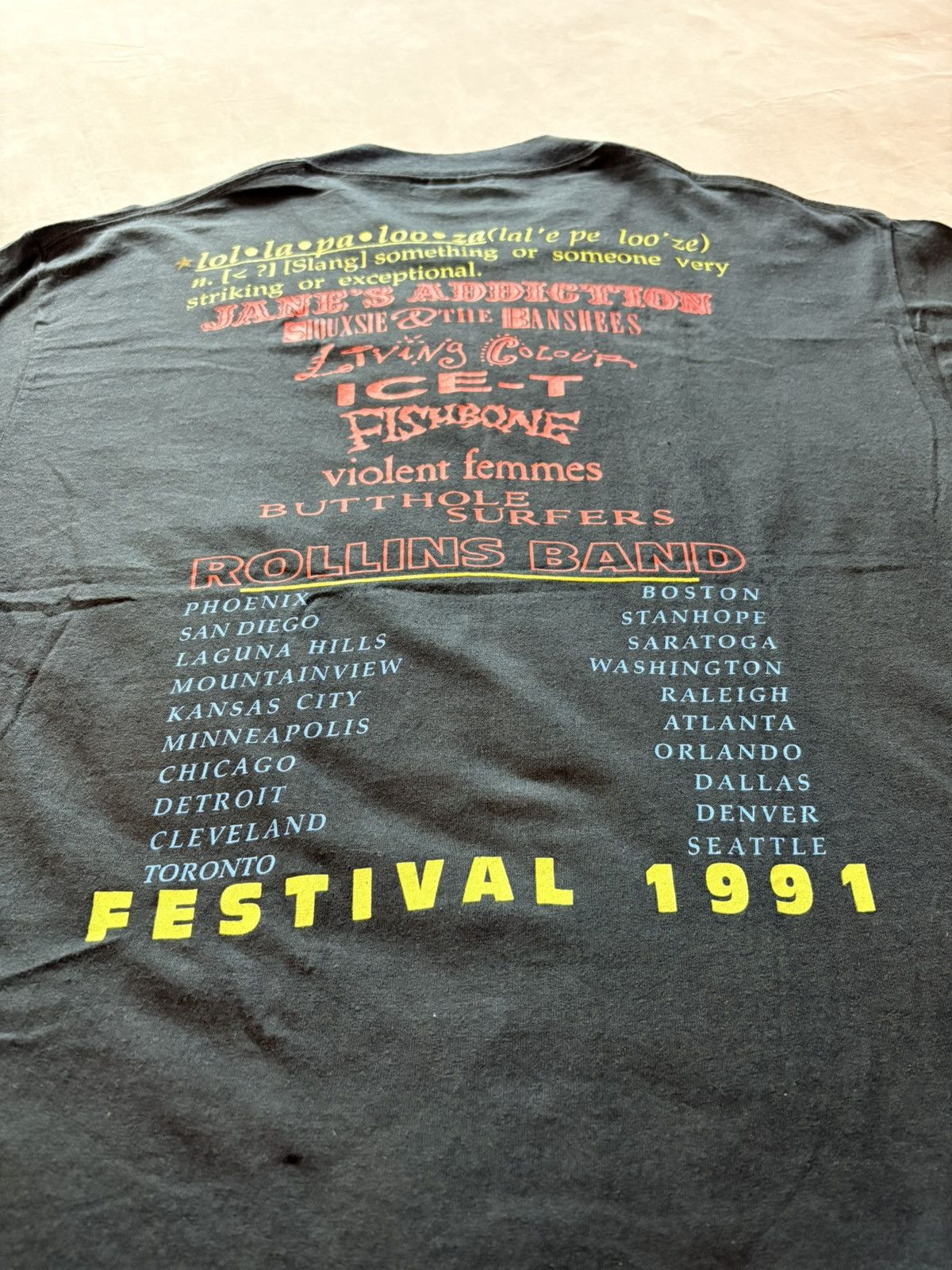 Band Tees OG 1991 Lollapalooza Festival Tshirt Size US XL / EU 56 / 4 - 4 Thumbnail