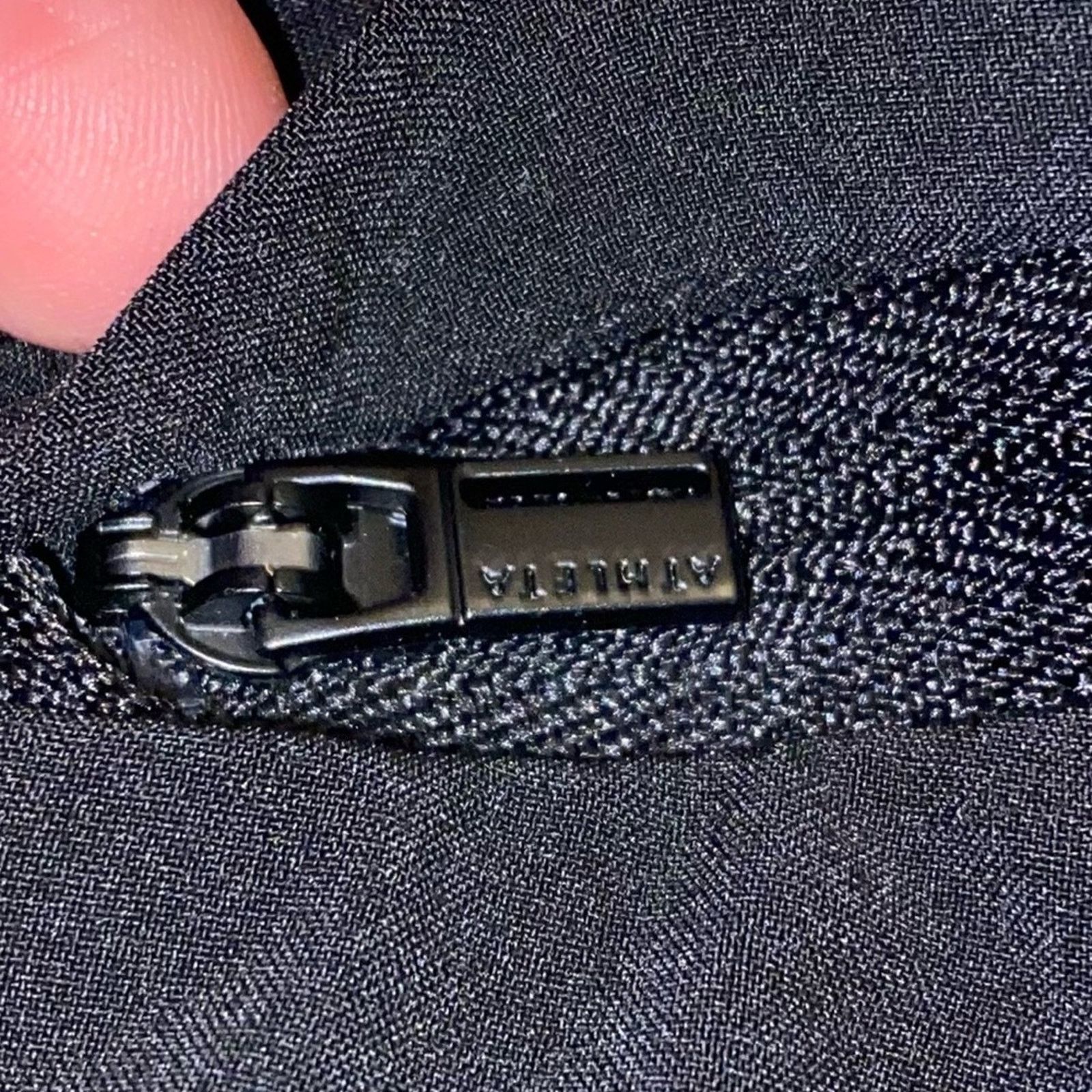 Athleta ATHLETA $98 Chelsea Utility Cargo Jogger Black Sz 4 EUC Size 27" / US 4 / IT 40 - 15 Thumbnail
