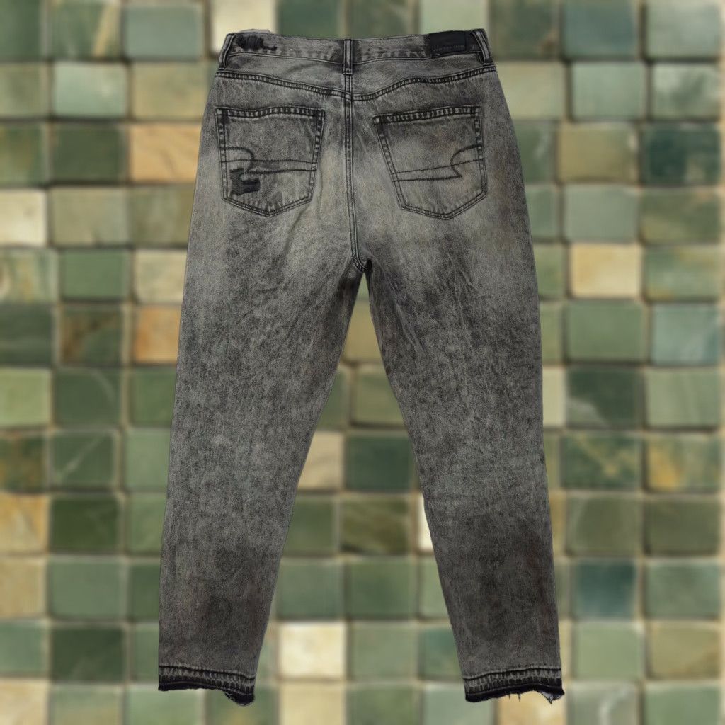 American Eagle Outfitters American Eagle Outfitters Mom Jeans Denim Size 27" / US 4 / IT 40 - 1 Thumbnail