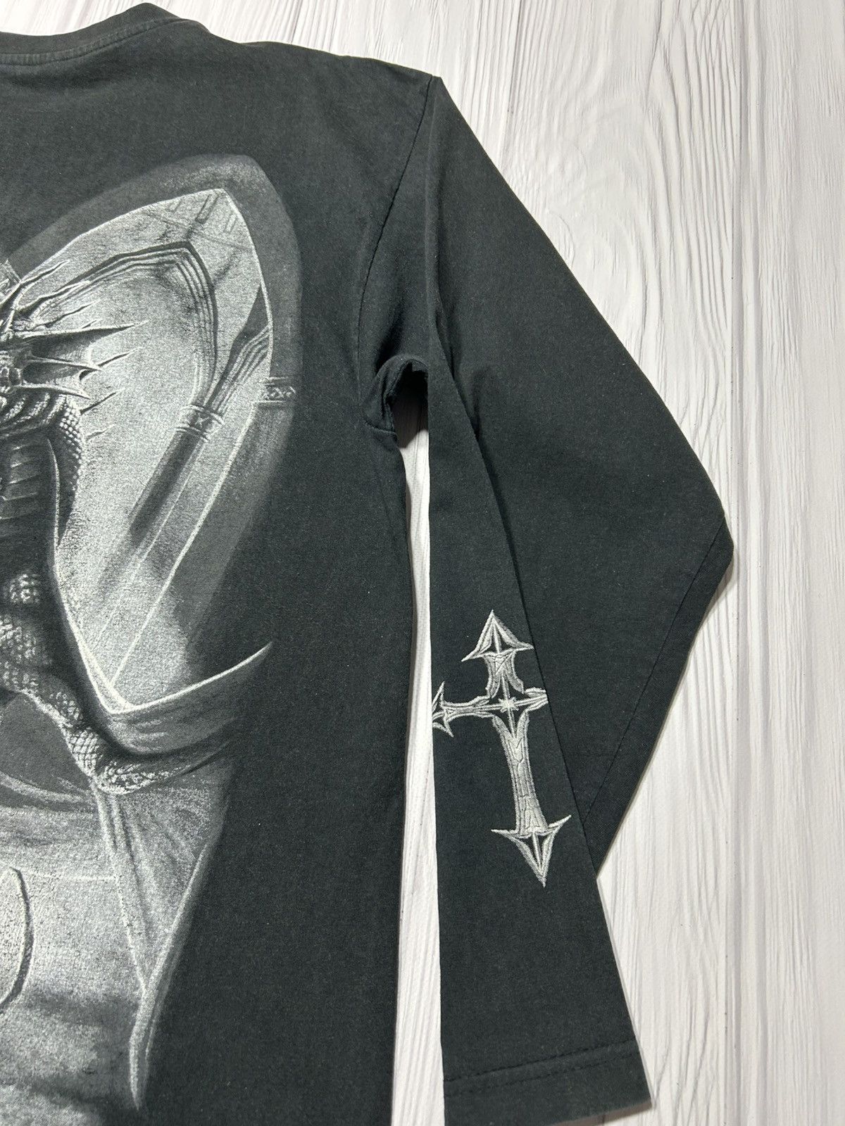 Vintage Vintage Spiral Dragon Sword Gothic 666 Longsleeve Size XL Size US XL / EU 56 / 4 - 6 Thumbnail