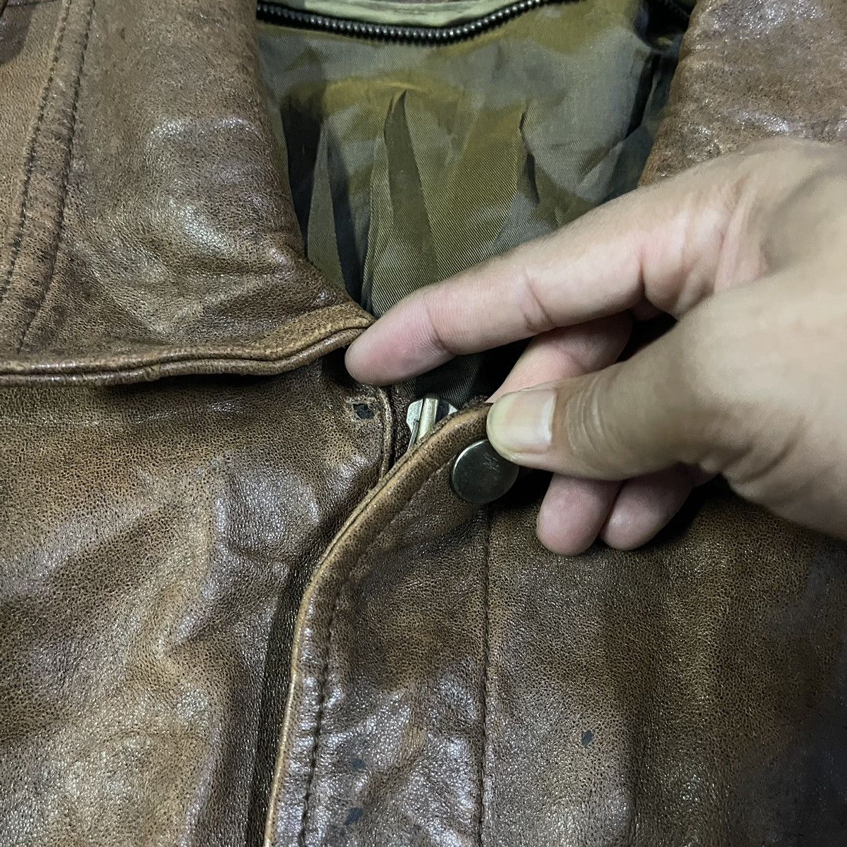 Leather Vintage Leather Bomber Jacket Size US M / EU 48-50 / 2 - 6 Thumbnail