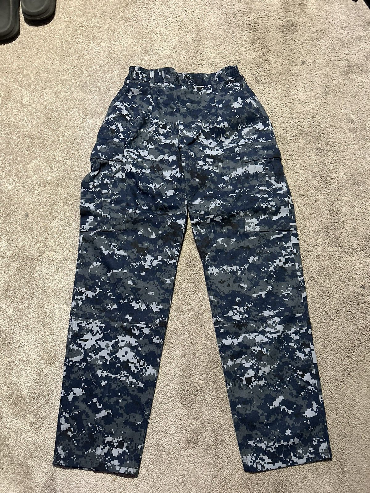 Carhartt US Navy camo pants Size US 31 - 1 Thumbnail