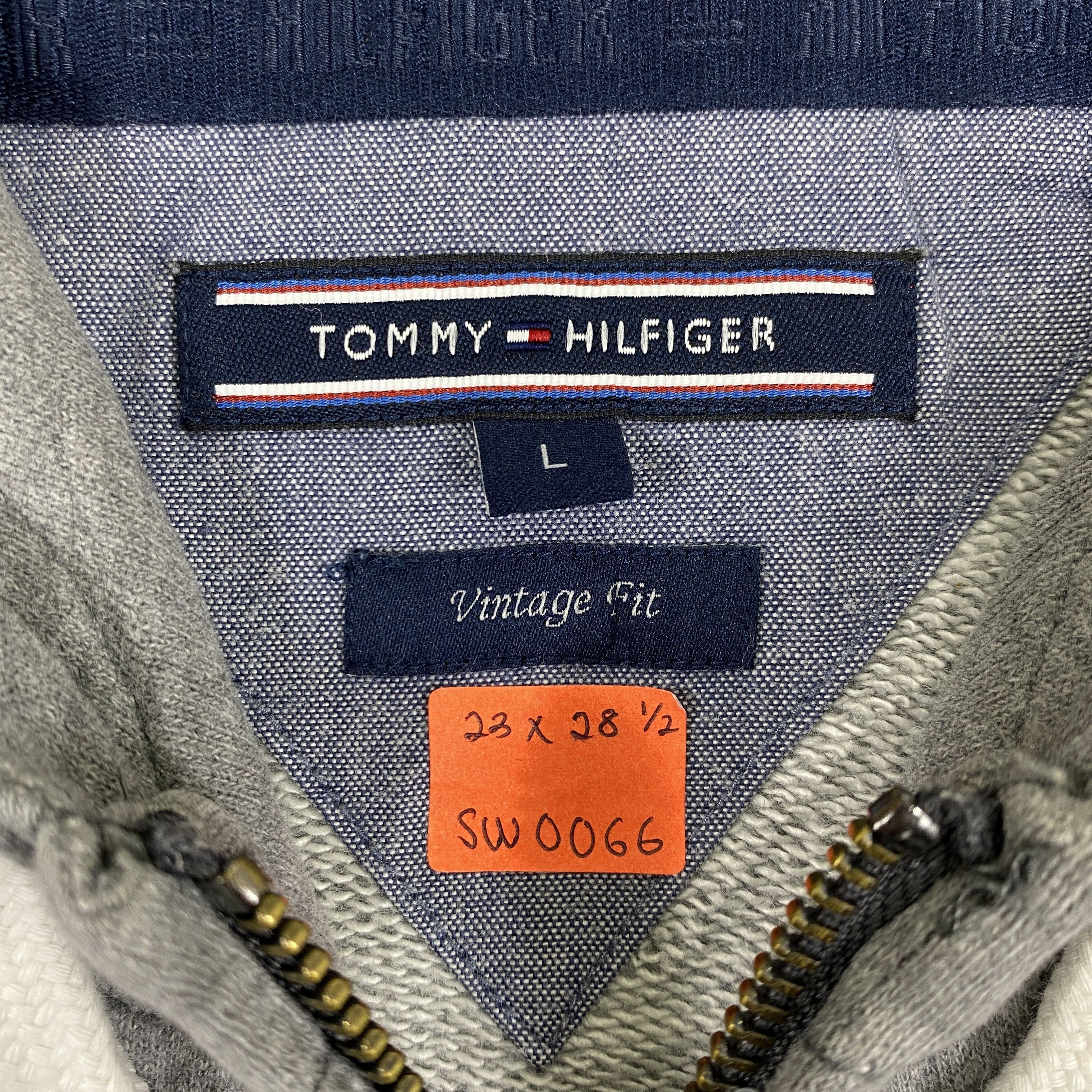 Tommy Hilfiger Vintage Tommy Hilfiger 85 Zipper Hoodie -SW066 Size US L / EU 52-54 / 3 - 3 Thumbnail