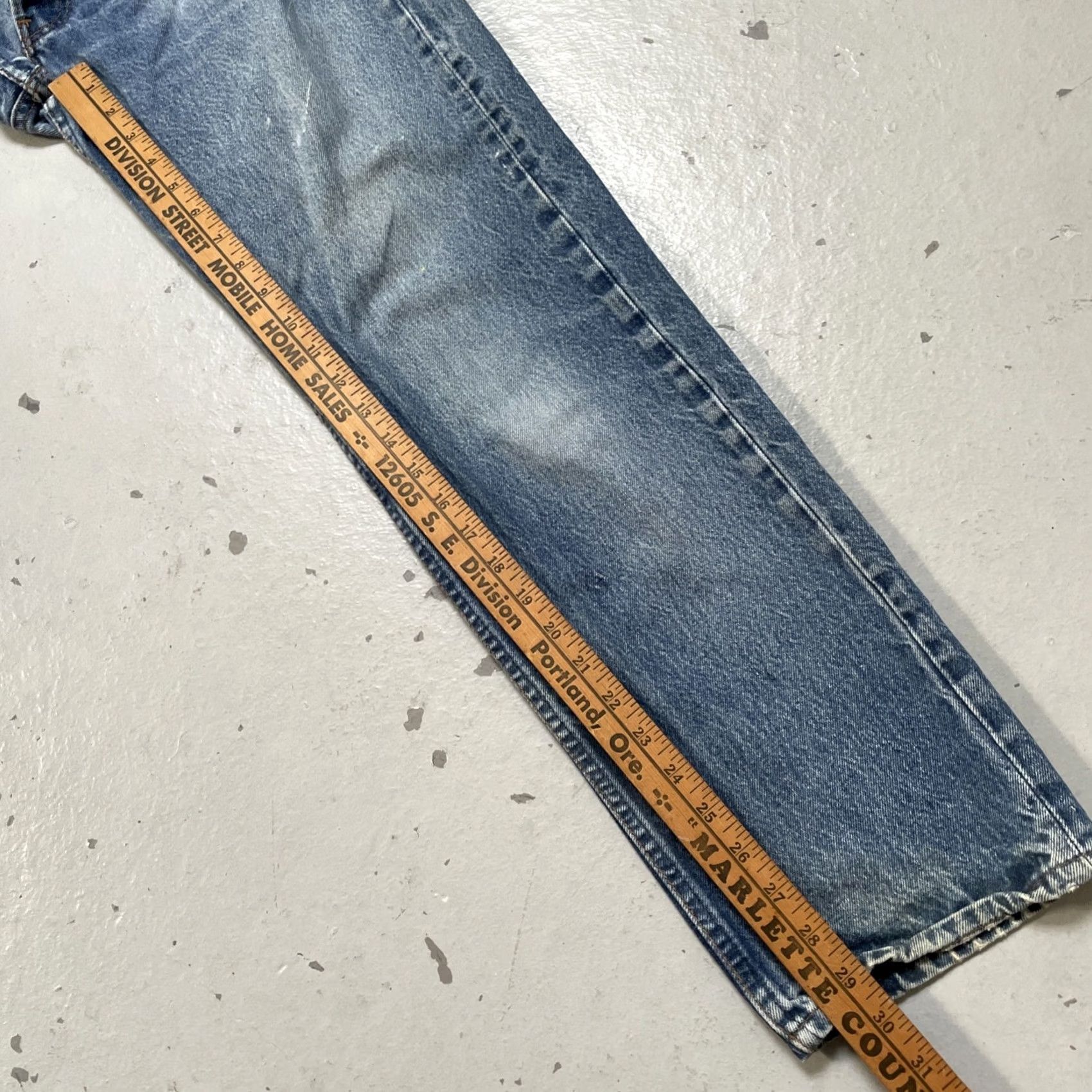 Levi's VINTAGE Levi’s 501 XX Denim Jeans Distressed Paint 34x34 30x30 USA Men Jeans 90s Distressed Americana Heritage Skater Straight Size US 34 / EU 50 - 3 Thumbnail