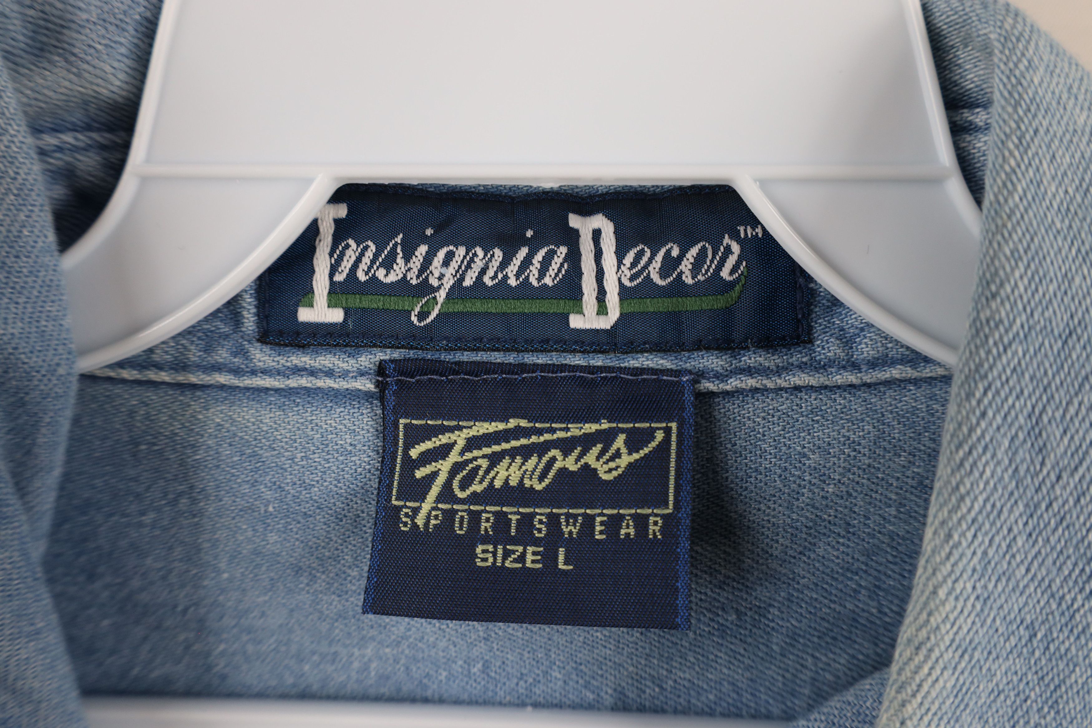 Vintage Vintage 90s Out University of Michigan Denim Button Shirt Size US L / EU 52-54 / 3 - 7 Thumbnail