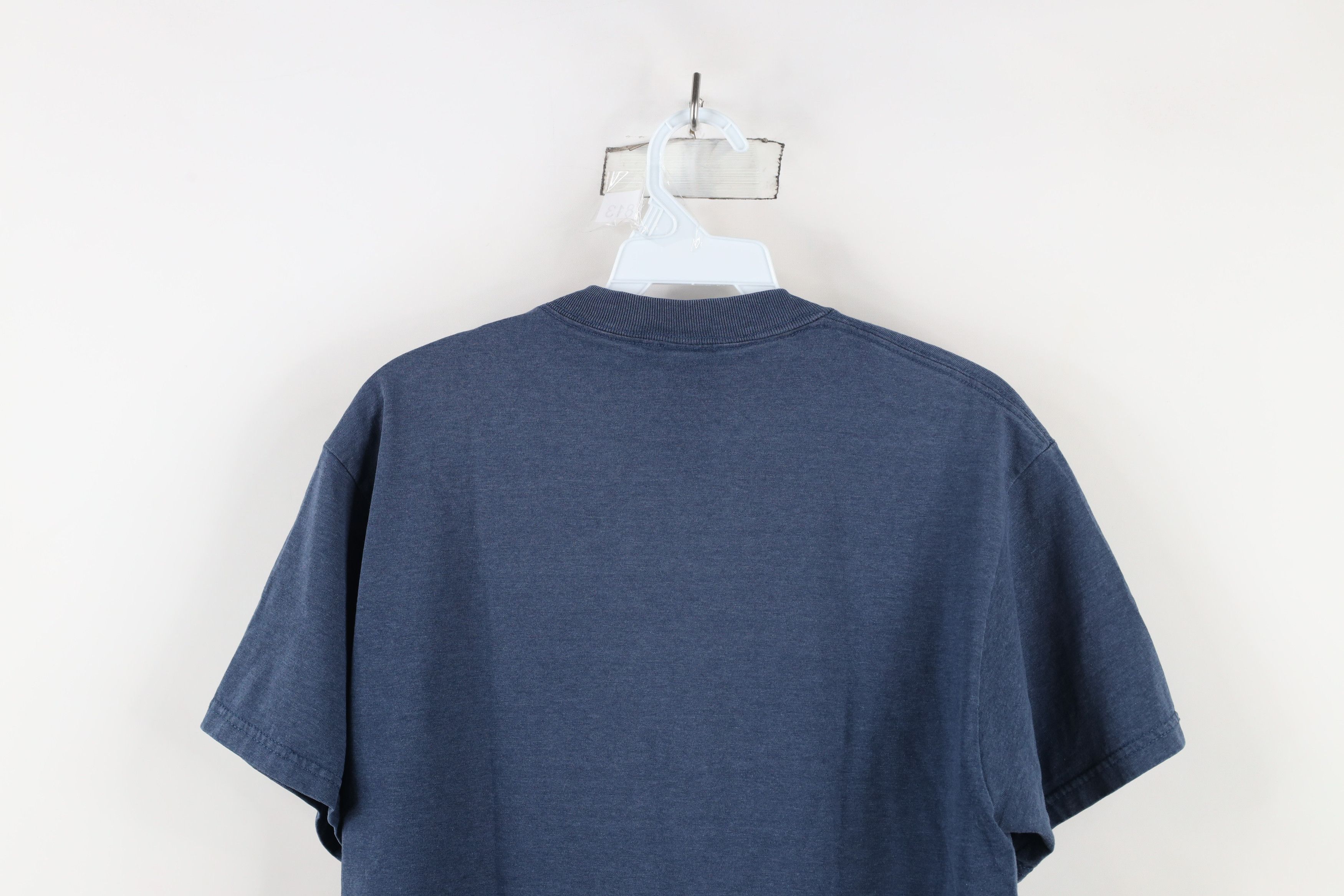 Vintage Vintage 90s Streetwear Maui Surfing Surfboard T-Shirt Size US M / EU 48-50 / 2 - 9 Thumbnail