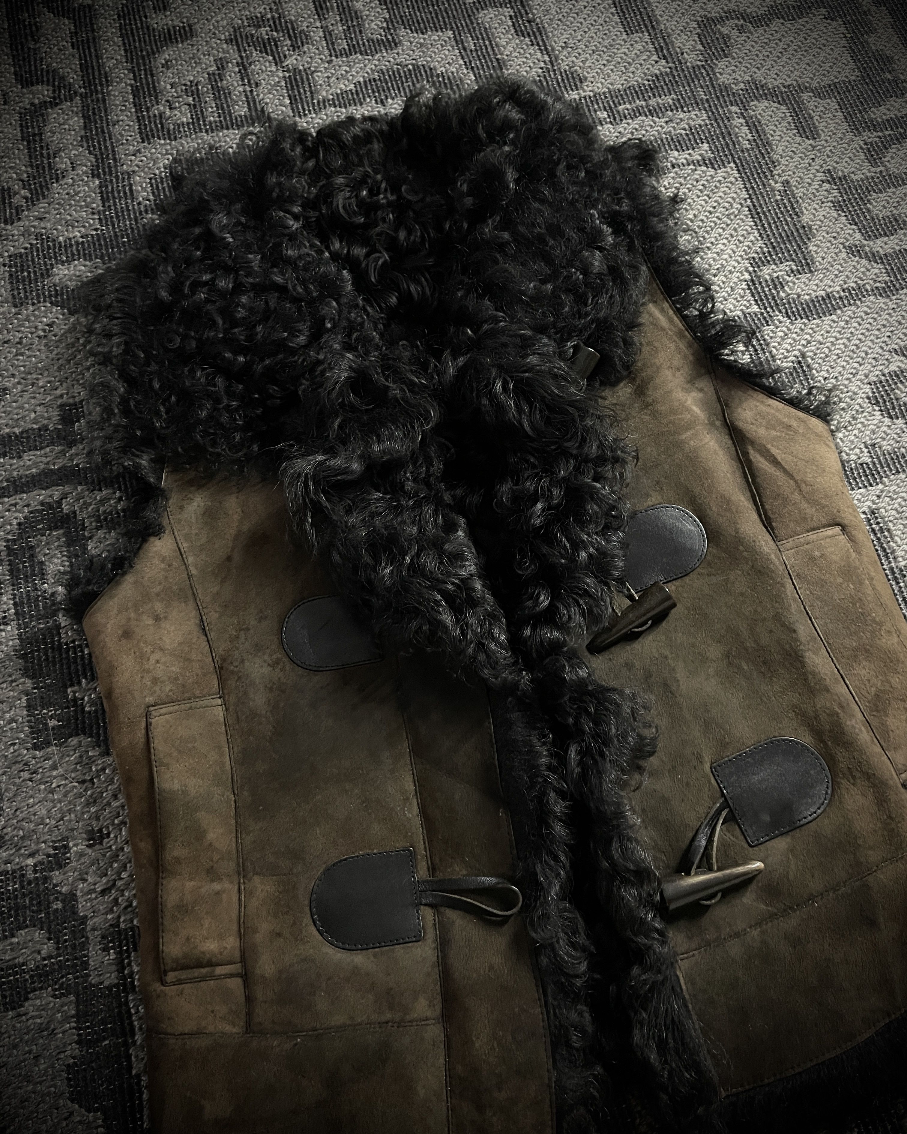 Burberry (For offer)Burberry Sample AW05 Brown Suede&Black Shearling Size US XS / EU 42 / 0 - 4 Thumbnail