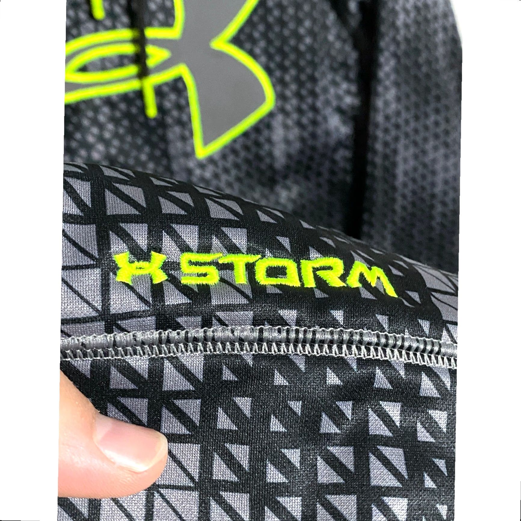 Under Armour Under Armour Storm Loose Hoodie Sweatshirt Mens S Geometric Neon Athleisure Hoodie Sweatshirt Mens S Geometric Neon Outdoors Size US S / EU 44-46 / 1 - 4 Thumbnail