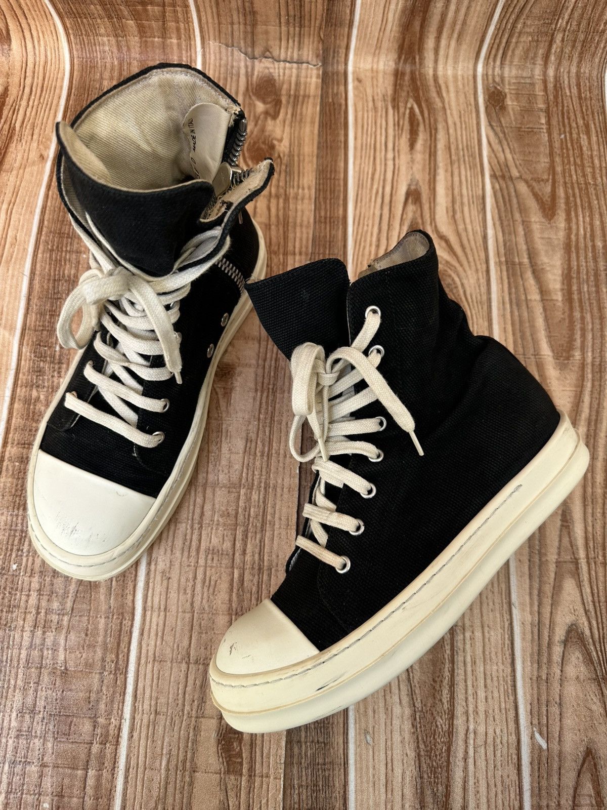 Rick Owens Rick Owens DRKSHDW Canvas Ramones Black Milk Low tops Size US 8.5 / IT 38.5 - 12 Thumbnail