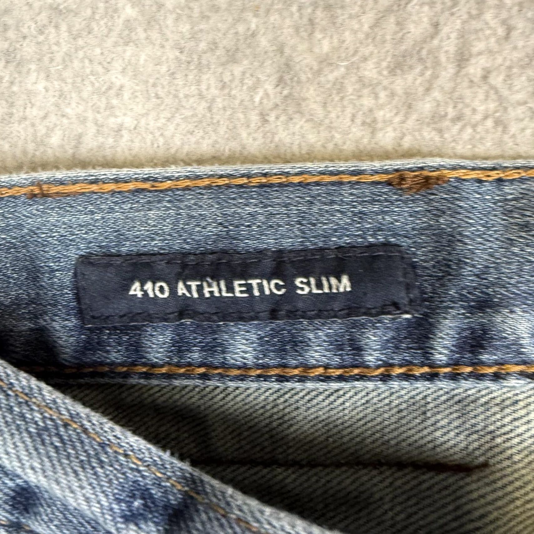 Lucky Brand LUCKY BRAND Jeans Men's 32x32 Light Wash Blue Denim 410 Athletic Slim Ankle Slim Jeans Regular Size 32 Mens Size US 32 / EU 48 - 2 Thumbnail