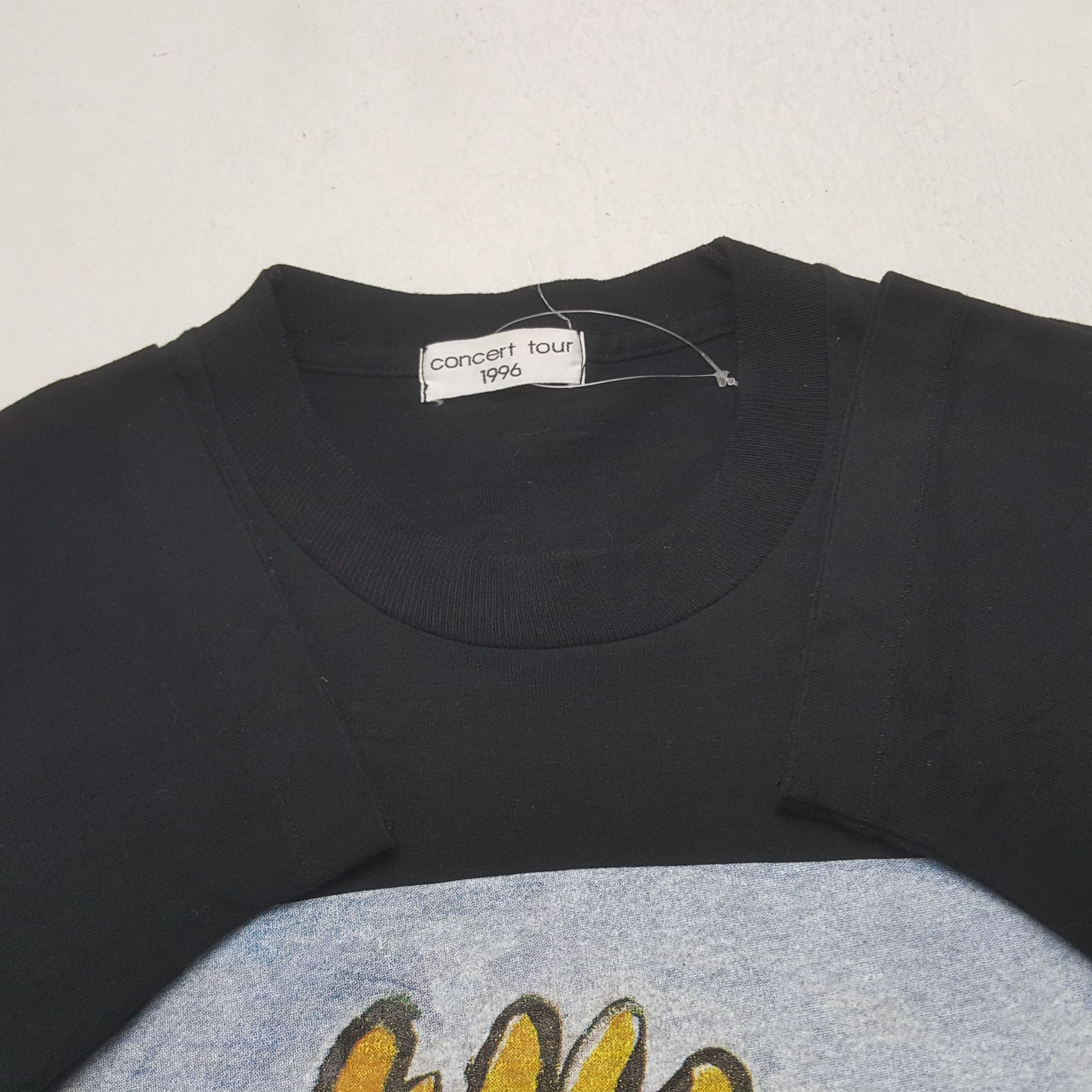 Vintage Vintage Sun Flower Concept Tour 1996 Tshirt 32 Size US M / EU 48-50 / 2 - 4 Thumbnail