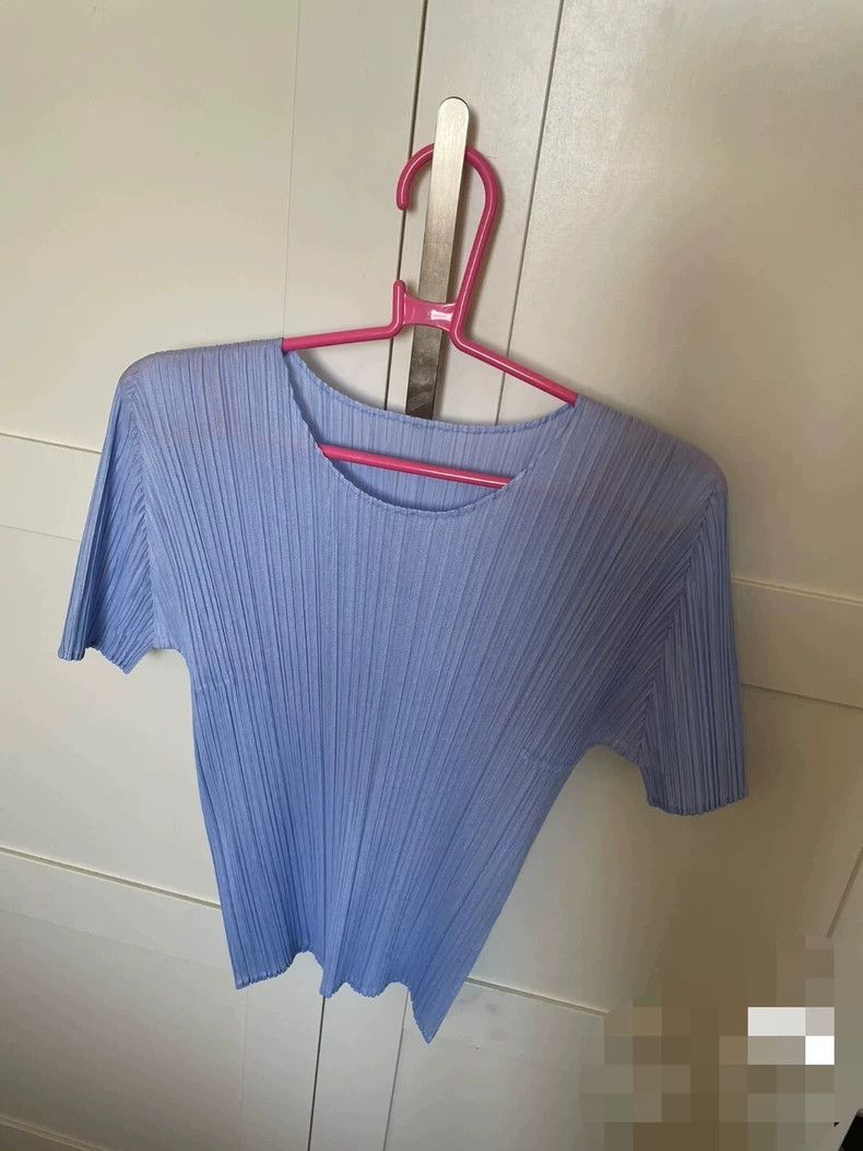 Issey Miyake issey miyake size:3 Pleated round-neck short sleeves 2505- Size XXS / US 00 / IT 34 - 1 Thumbnail