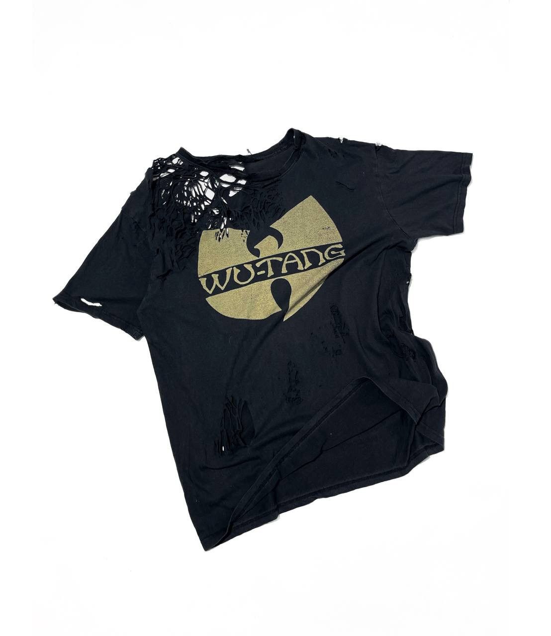 Vintage Vintage Distressed Faded Paperthin Wu Tang Tee Size US L / EU 52-54 / 3 - 2 Thumbnail
