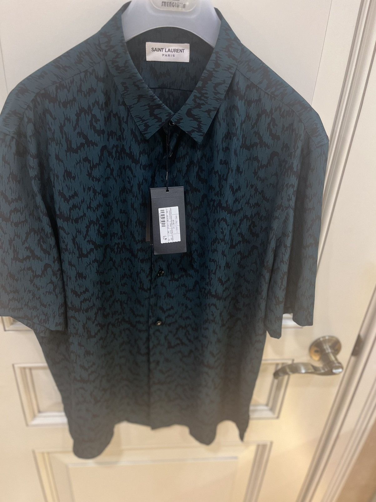Saint Laurent Paris Abstract print silk shirt collar size39 Size US M / EU 48-50 / 2 - 8 Thumbnail