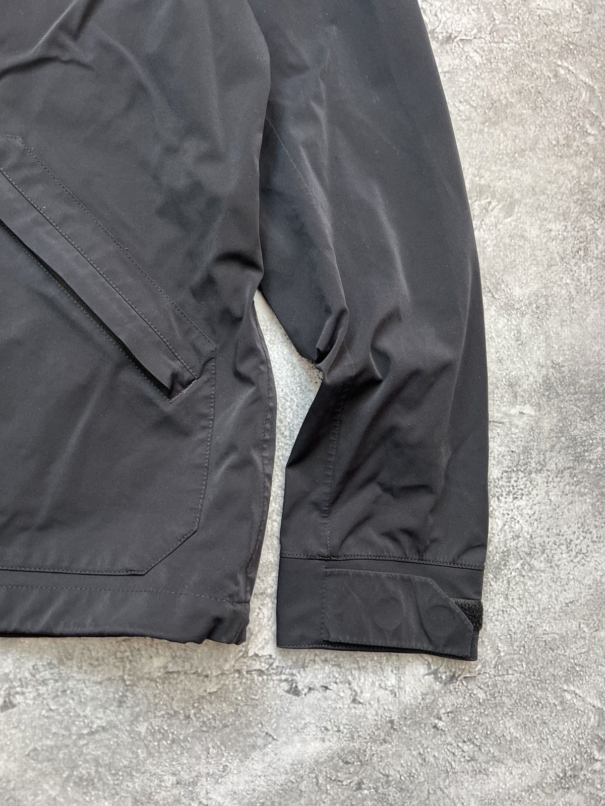 Pyrenex Pyrenex Black Light Jacket Gorpcore Size US S / EU 44-46 / 1 - 3 Thumbnail
