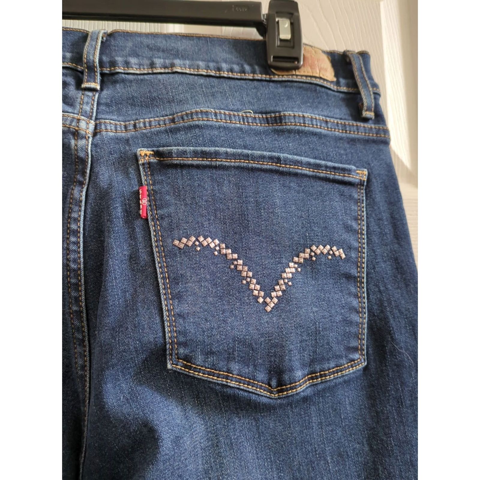 Levi's Levi's 512 Perfectly Slimming Bootcut Jeans Women's 14 Dark Wash Denim Stretch Blue 5-Pocket Regular Mens? Womens Size 36" / US 14 / IT 50 - 4 Thumbnail