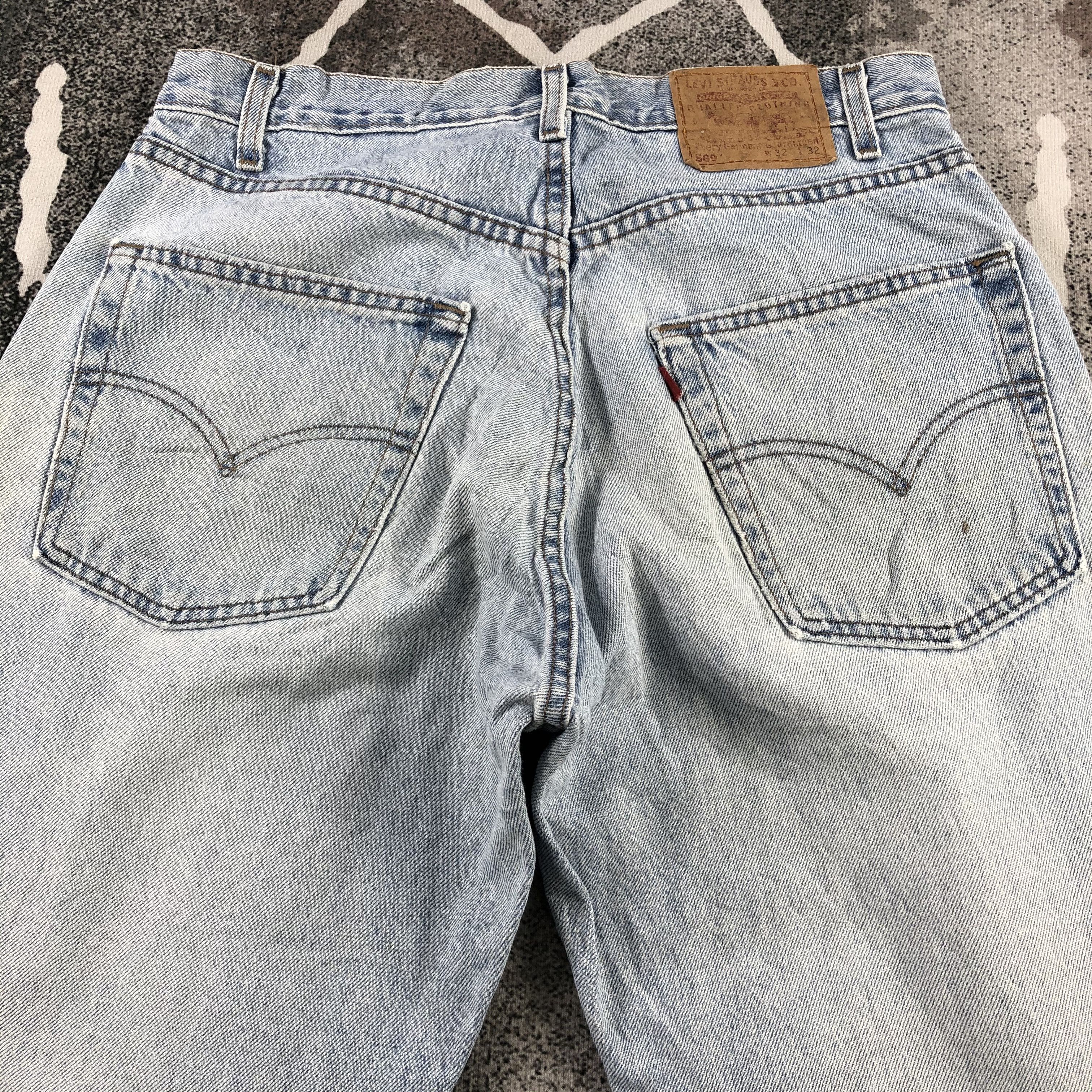 Levi's Vintage Levis 569 Jeans Distress Light wash Denim KJ907 Size US 32 / EU 48 - 4 Thumbnail