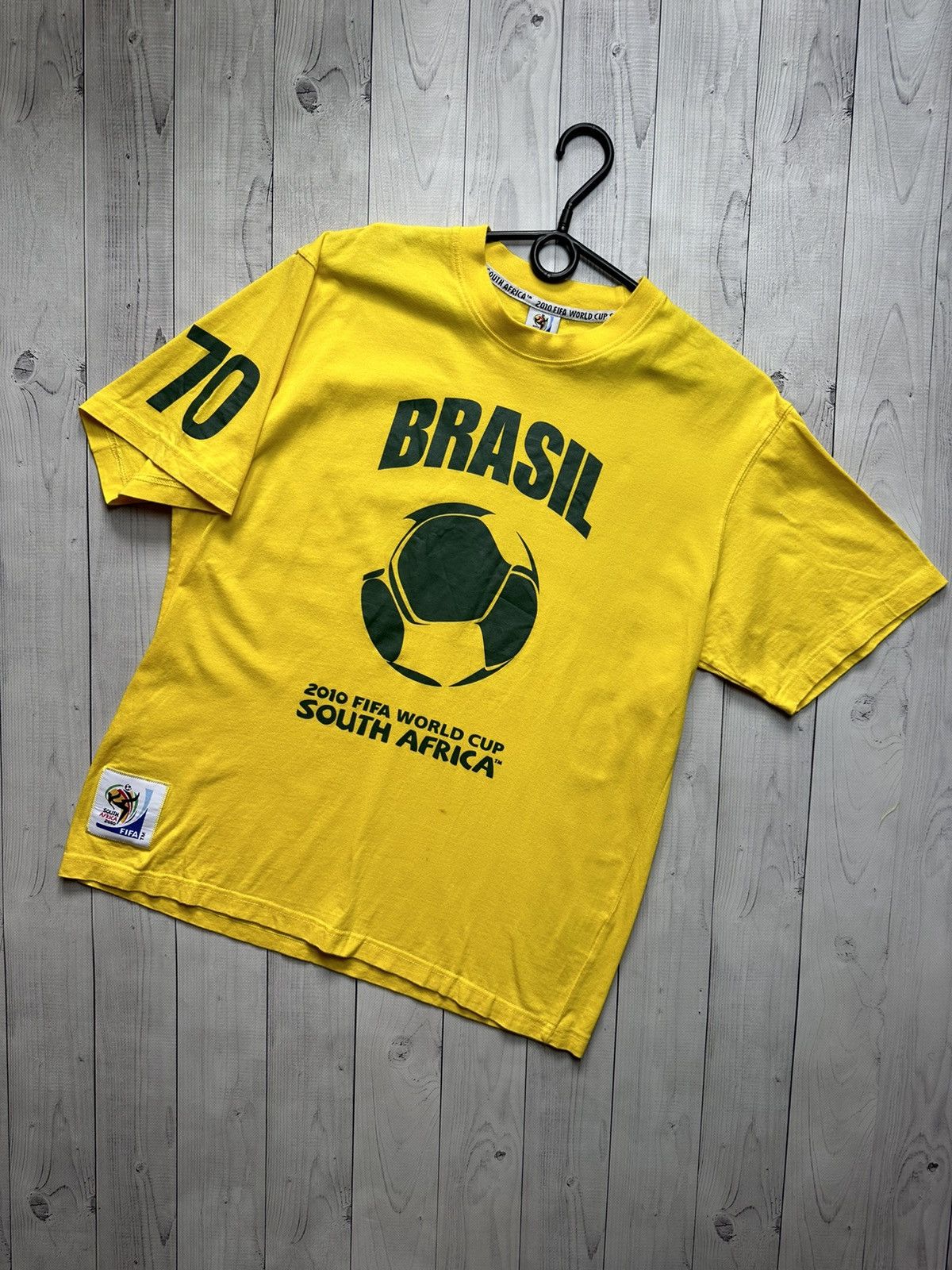 Vintage Vintage Brazil soccer tee Brasil 2010 South Africa L Size US L / EU 52-54 / 3 - 1 Thumbnail