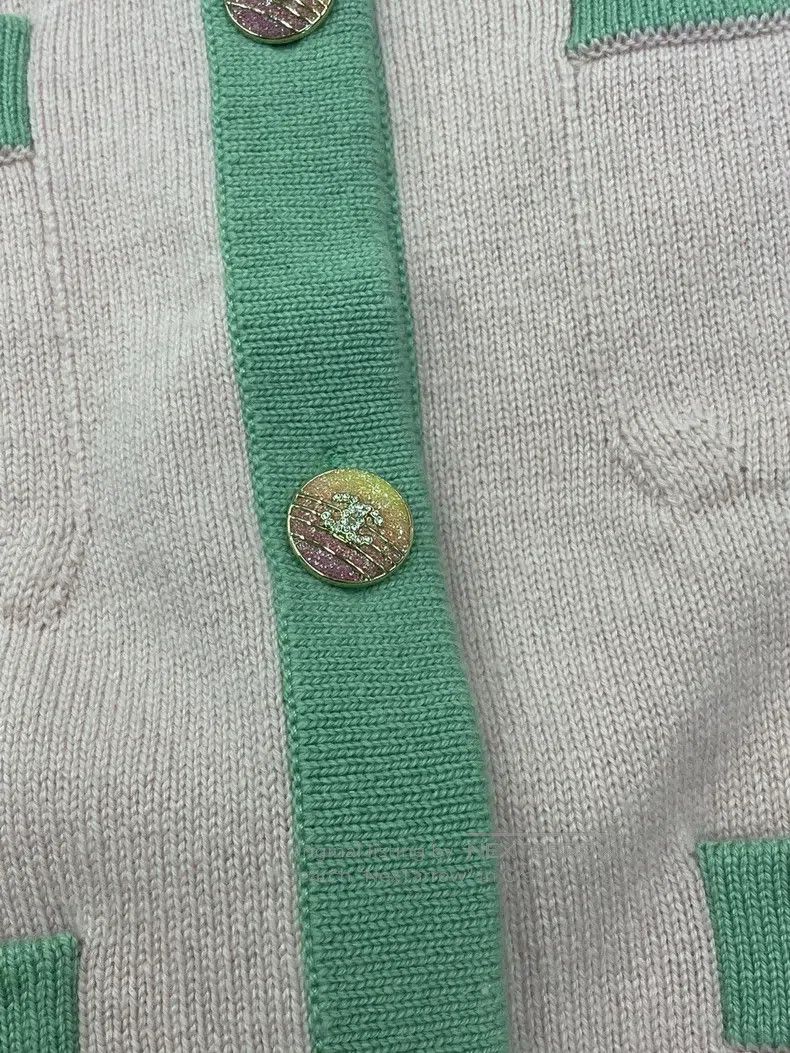Chanel Chanel 24C pink and green diamond buckle four-pocket knitt Size XXS / US 00 / IT 34 - 2 Thumbnail