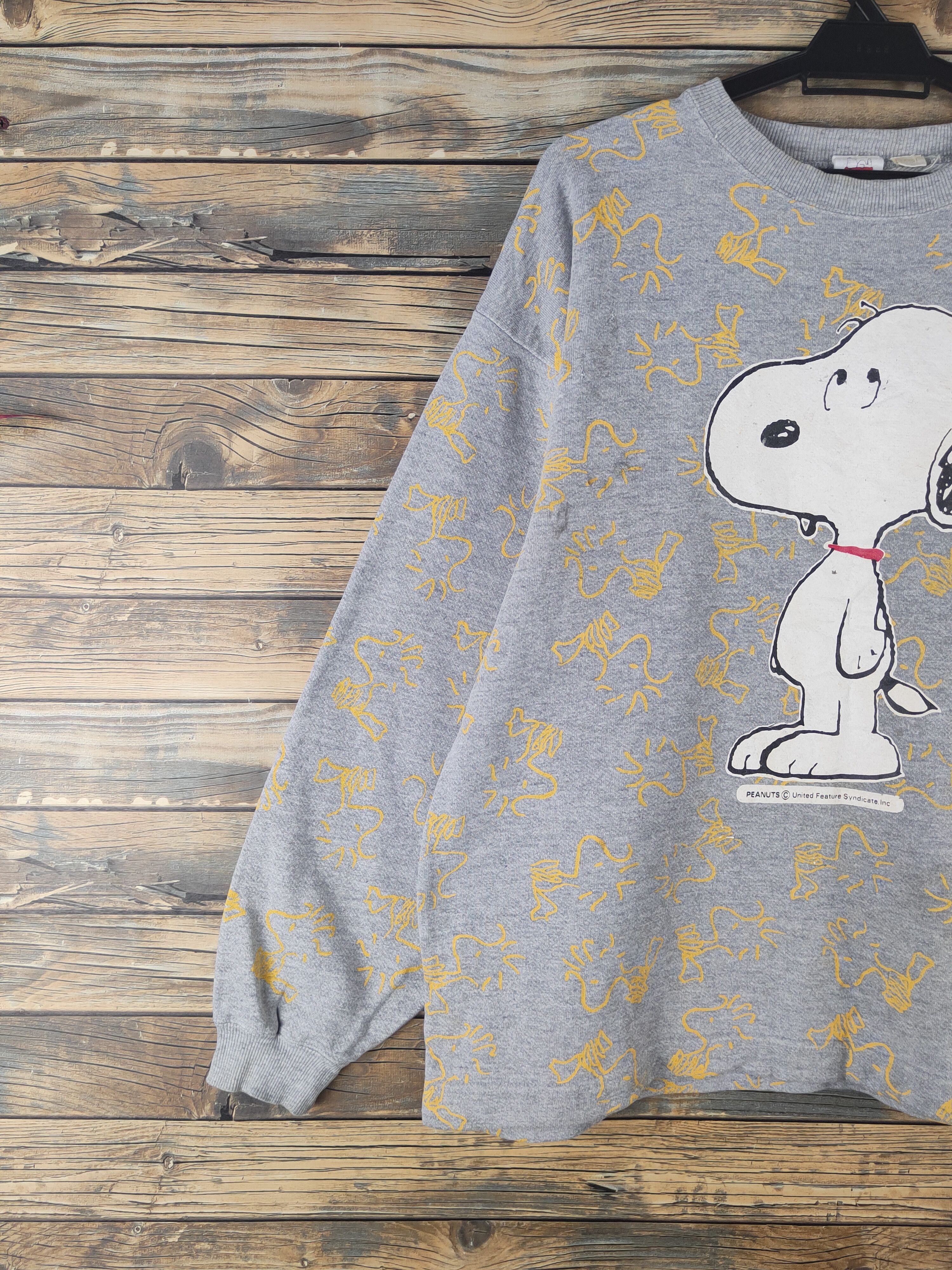 Peanuts DL Peanuts Gray Snoopy Sweatshirts #2773 Size US L / EU 52-54 / 3 - 4 Thumbnail