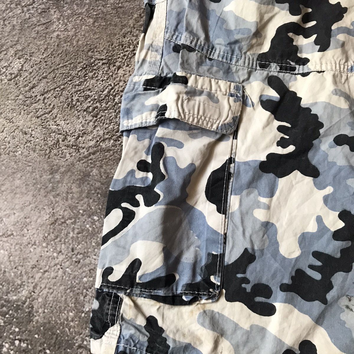Vintage Vintage 90s Y2K Baggy Cargo Pants All Over Print Streetwear Size US 36 / EU 52 - 3 Thumbnail