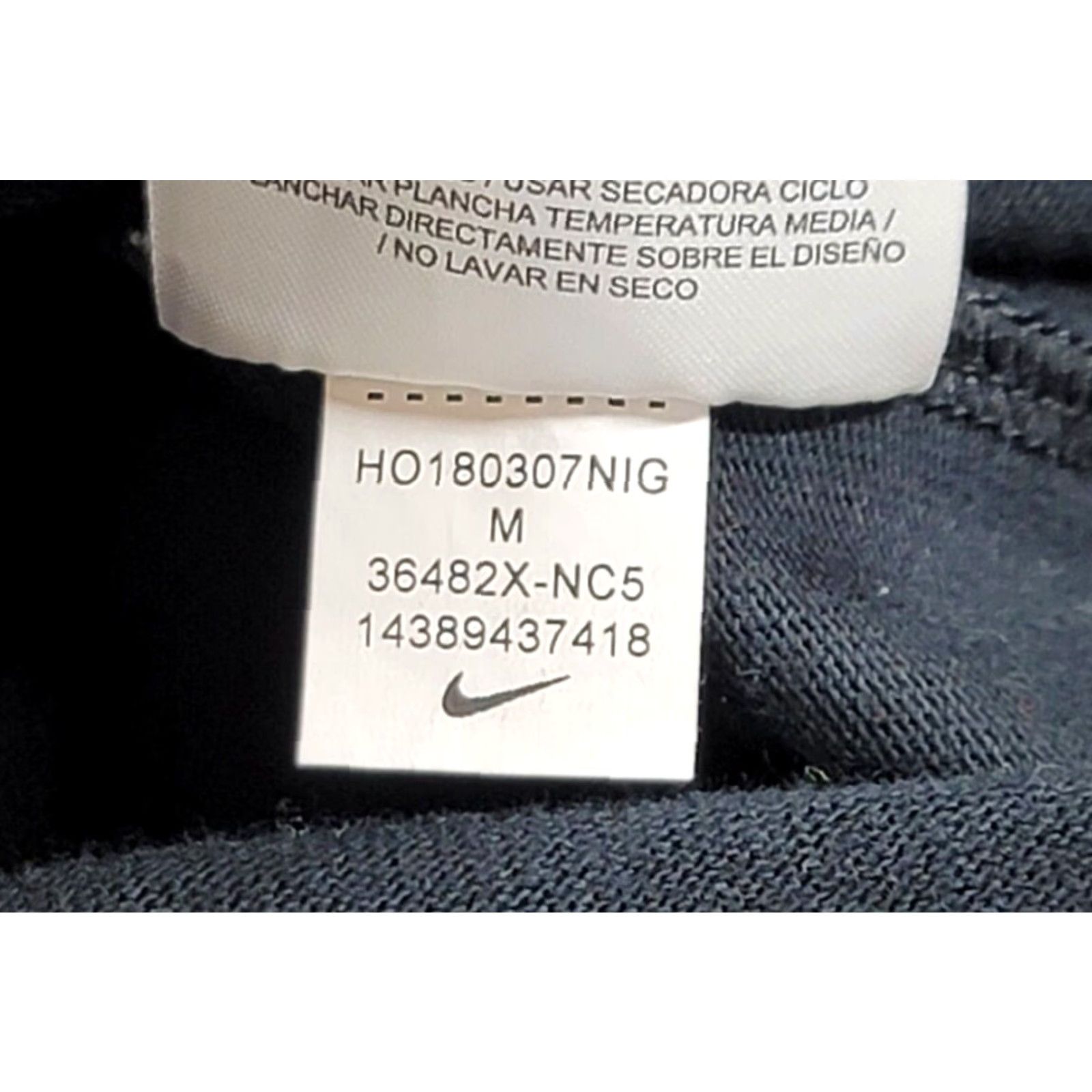 Nike VINTAGE Nike Jordan Black Short Sleeve Hooded Sweatshirt Shooting Nike Tee UNC Sz M Size US M / EU 48-50 / 2 - 7 Thumbnail