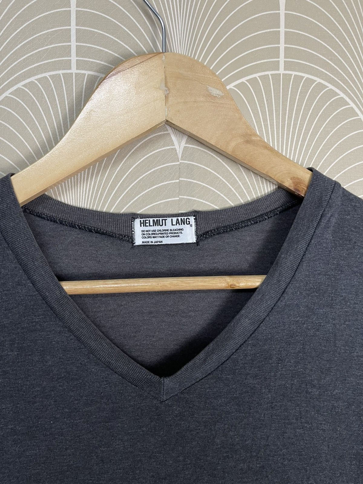 Helmut Lang × Japanese Brand × Vintage 90s HELMUT LANG PLAIN TEES V NECK FADED Size US M / EU 48-50 / 2 - 5 Thumbnail