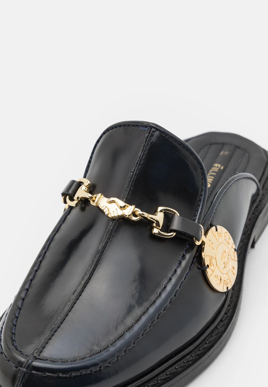 !DS! SS23 Filling Pieces Medal Black Mules
