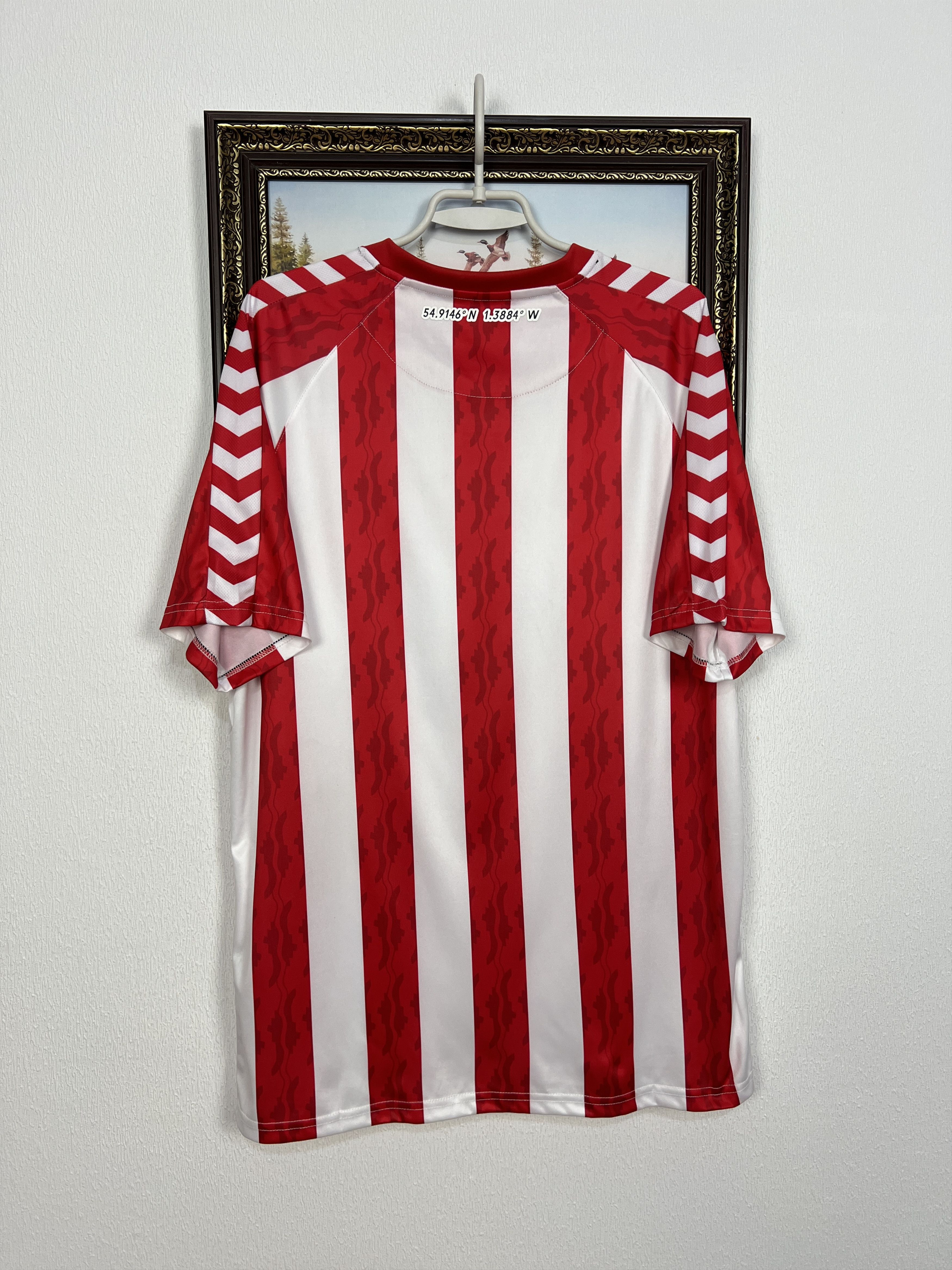 Hummel Sunderland Home football shirt 2024 Soccer Jersey Trikot Size US L / EU 52-54 / 3 - 8 Thumbnail
