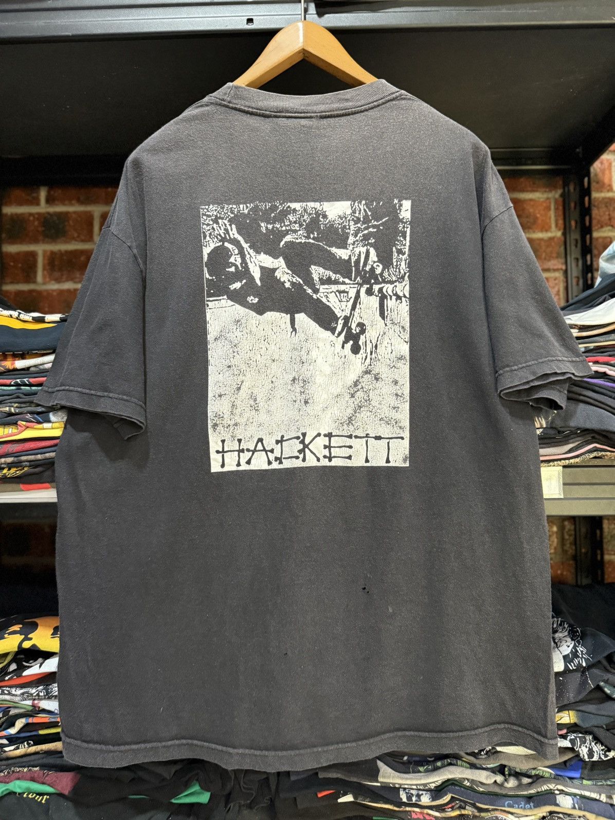 Girl Skateboards Thrashed Rare Vintage 90s Skates Dave Hackett Skateboader T Size US XL / EU 56 / 4 - 1 Thumbnail