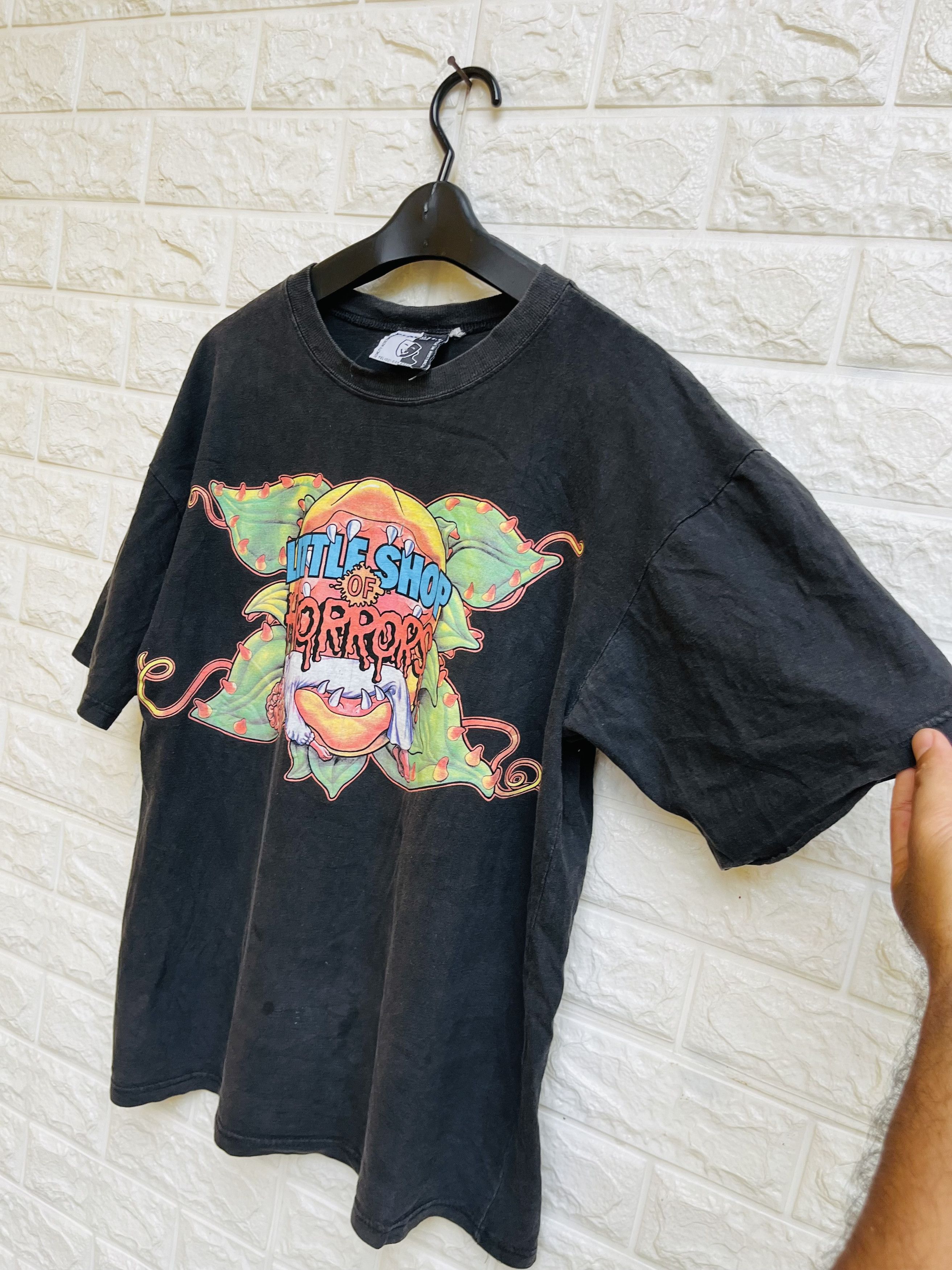 Vintage Vintage 80s Little Shop Of Horrows Famous Movie Shirt Size US L / EU 52-54 / 3 - 5 Thumbnail