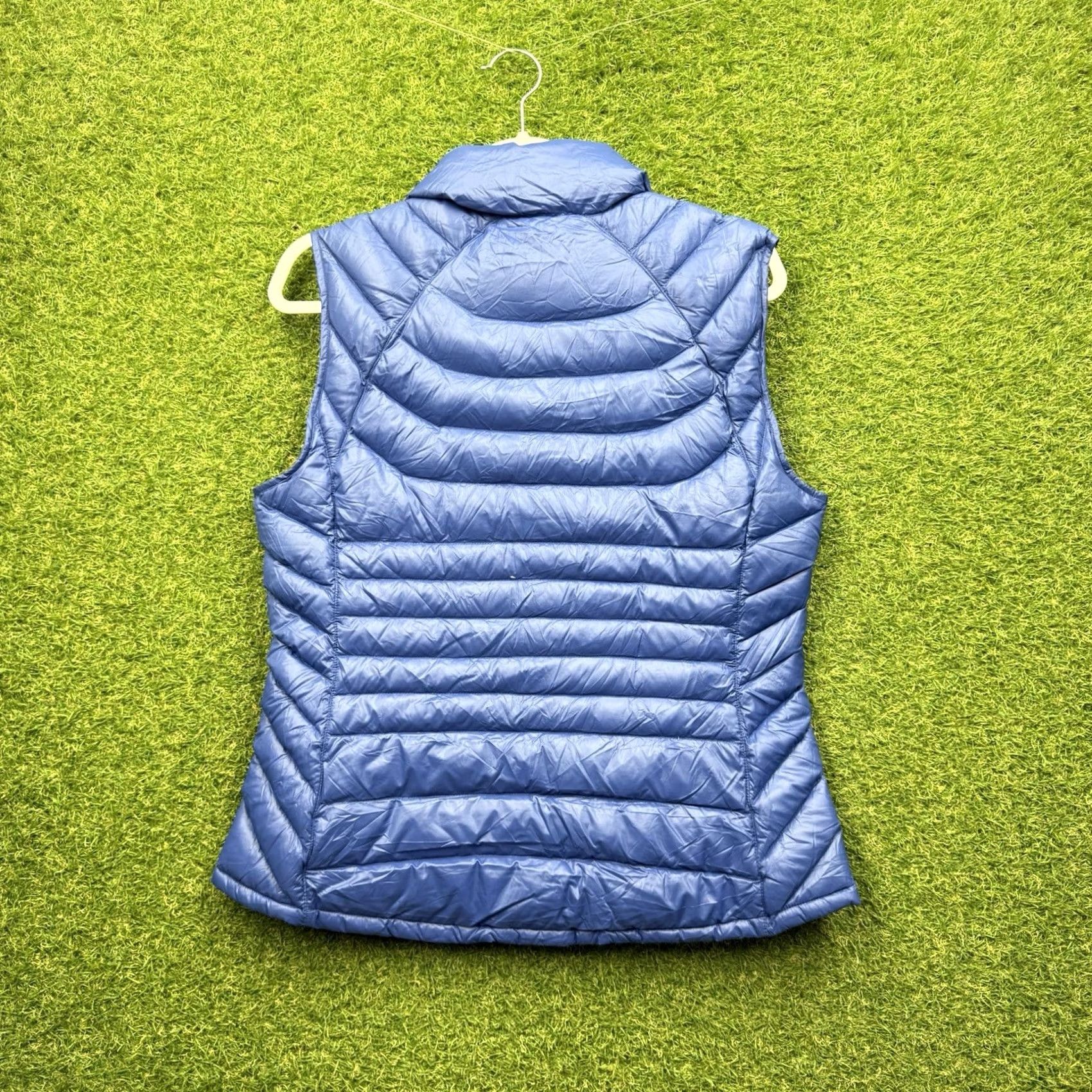 Vintage Bernardo Down Puffer Vest Womens Medium Blue Lightweight Packable Quilted Vest Size M / US 6-8 / IT 42-44 - 2 Thumbnail