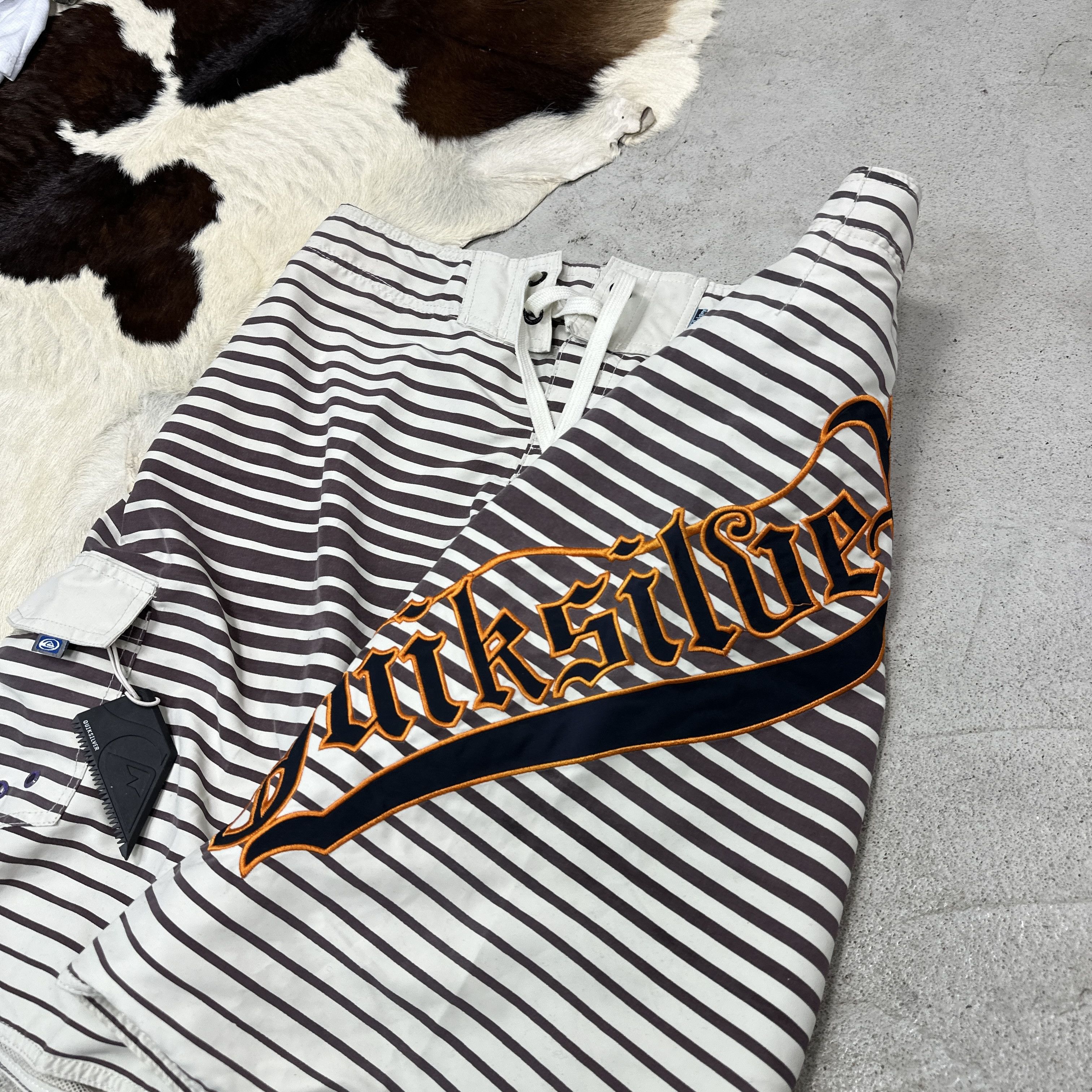 Quiksilver Vintage Striped Streetwear Sporty Quiksilver Shorts Y2K Size US 31 - 2 Thumbnail