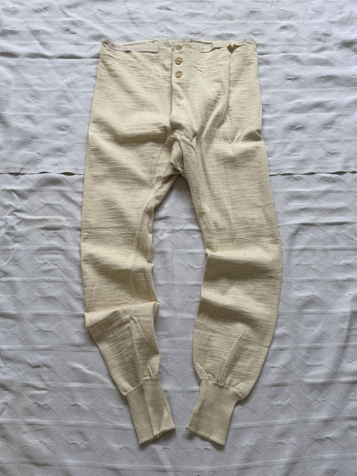 Vintage Vintage 1951 Dated French Military Underwear Thermal Pants Size US 32 / EU 48 - 1 Thumbnail