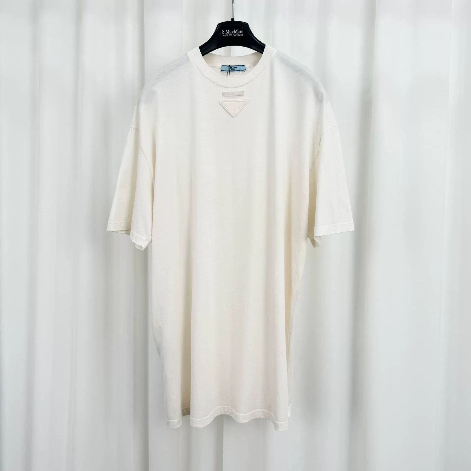 Prada Prada New Distressed Collar Triangle Logo Tee Size XS / US 0-2 / IT 36-38 - 1 Thumbnail