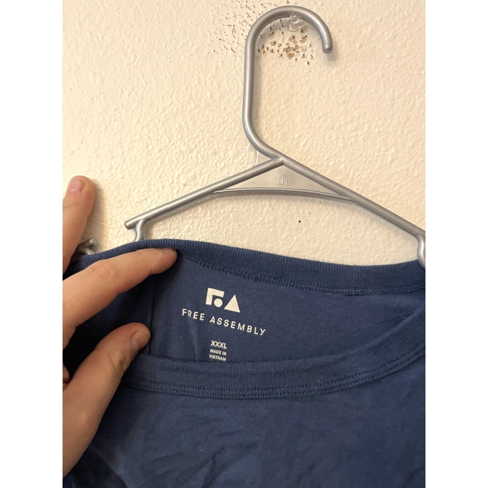 Vintage Free Assembly Blue Long Sleeve T-Shirt Women 3XL Cotton Crewneck Tee Everyday Size XXL / US 16-18 / IT 52-54 - 2 Thumbnail